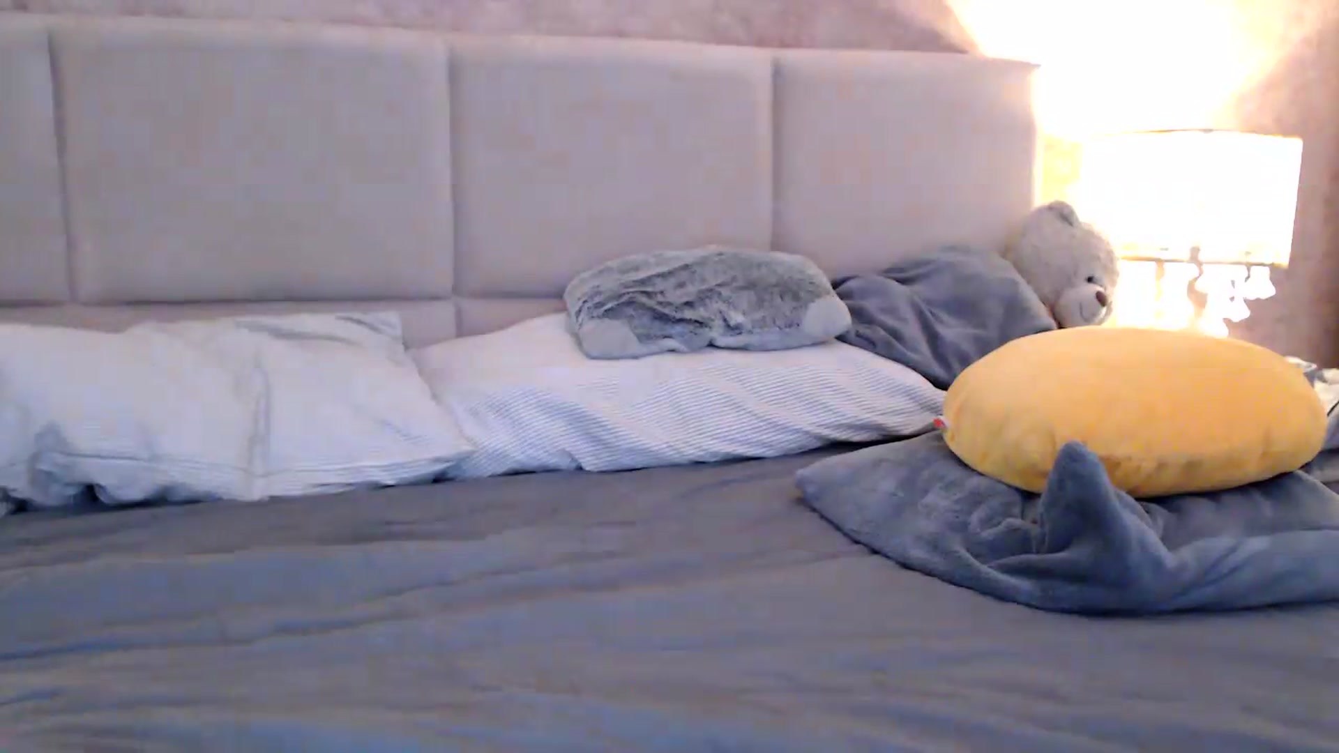 Gallery image thumbnail from MissDivinna's myfreecams stream on, 08/05/2026, 24:07 image 16 of 20