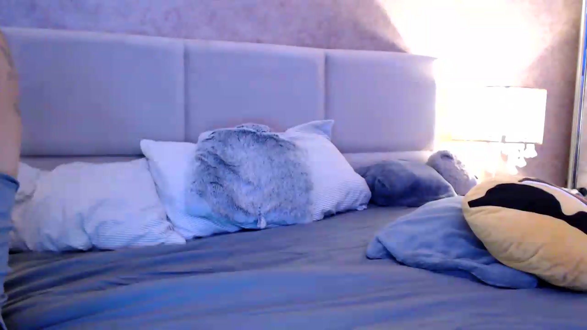 Gallery image thumbnail from MissDivinna's myfreecams stream on, 08/05/2026, 03:08 image 11 of 20