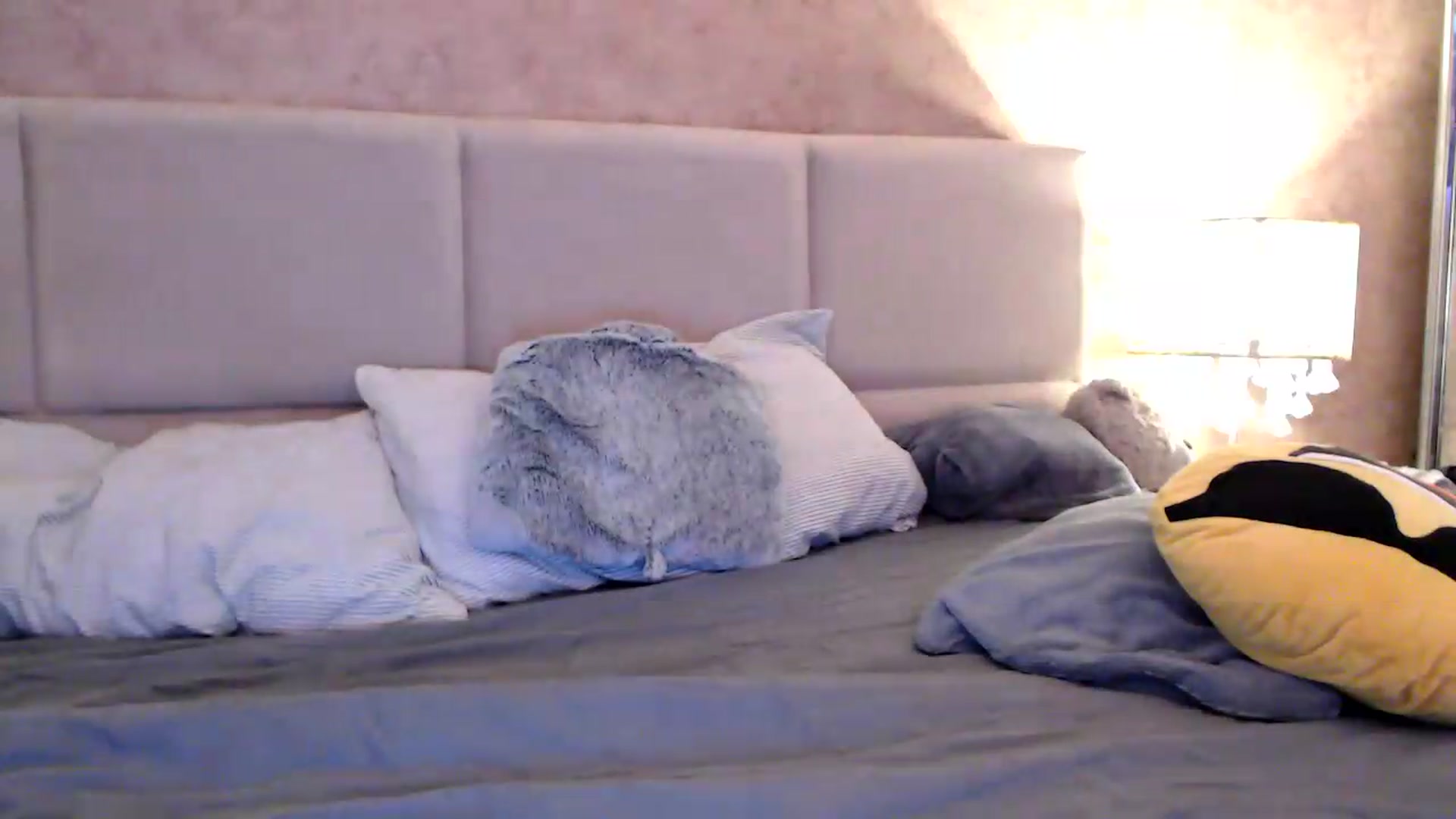 Gallery image thumbnail from MissDivinna's myfreecams stream on, 08/05/2026, 03:08 image 10 of 20