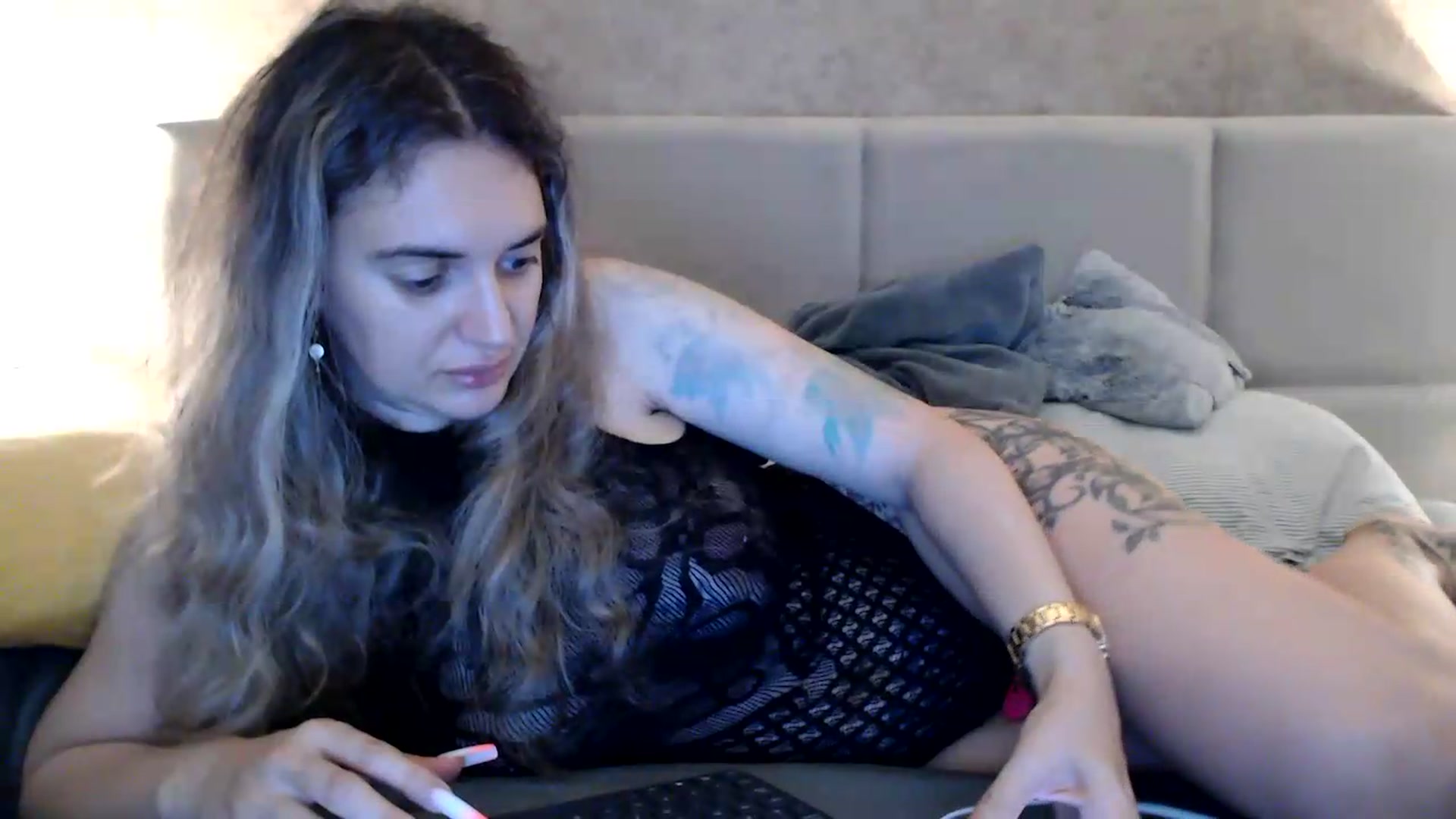 Gallery image thumbnail from MissDivinna's myfreecams stream on, 08/10/2026, 21:49 image 18 of 20