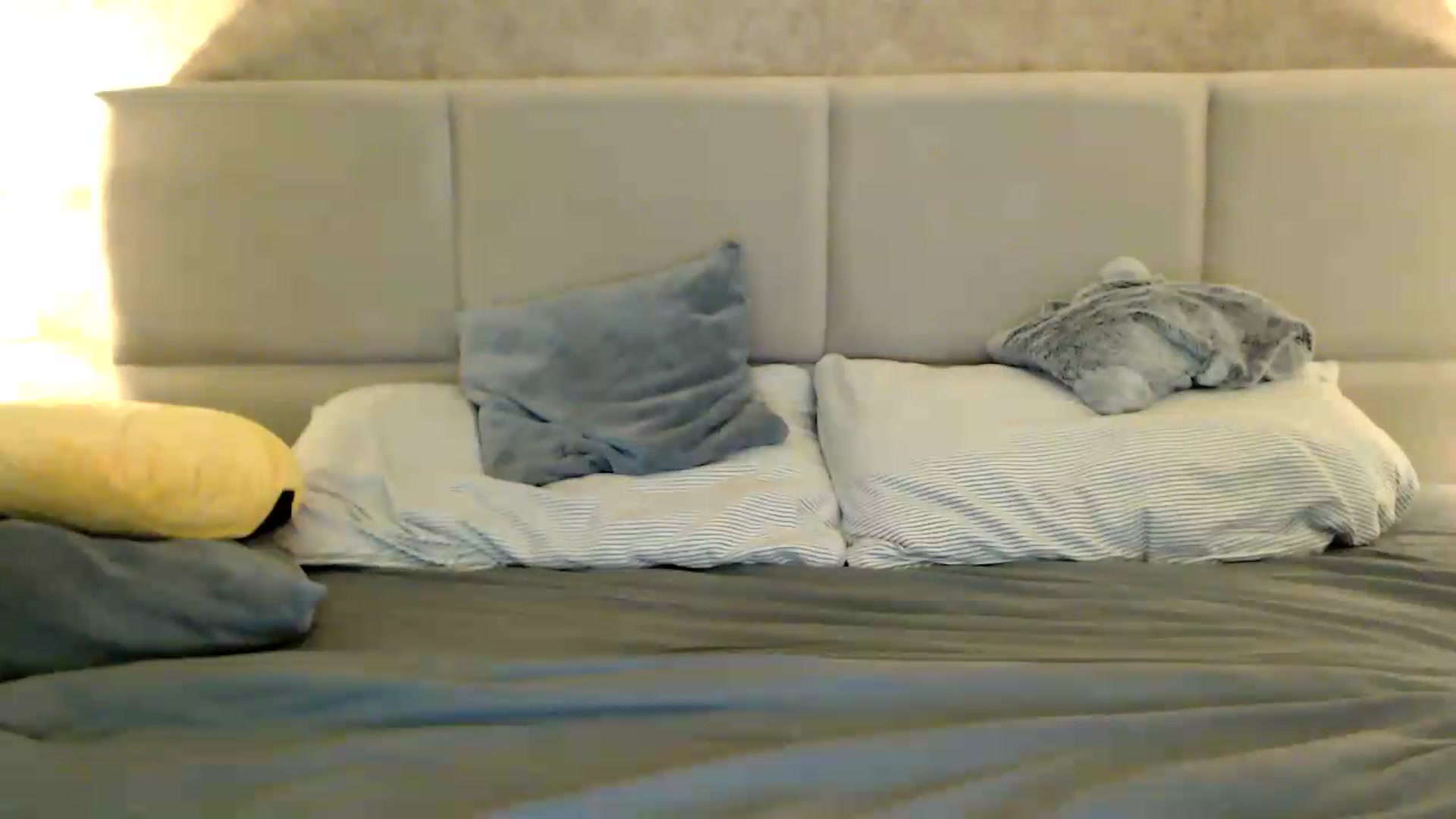 Gallery image thumbnail from MissDivinna's myfreecams stream on, 08/11/2026, 23:47 image 20 of 20
