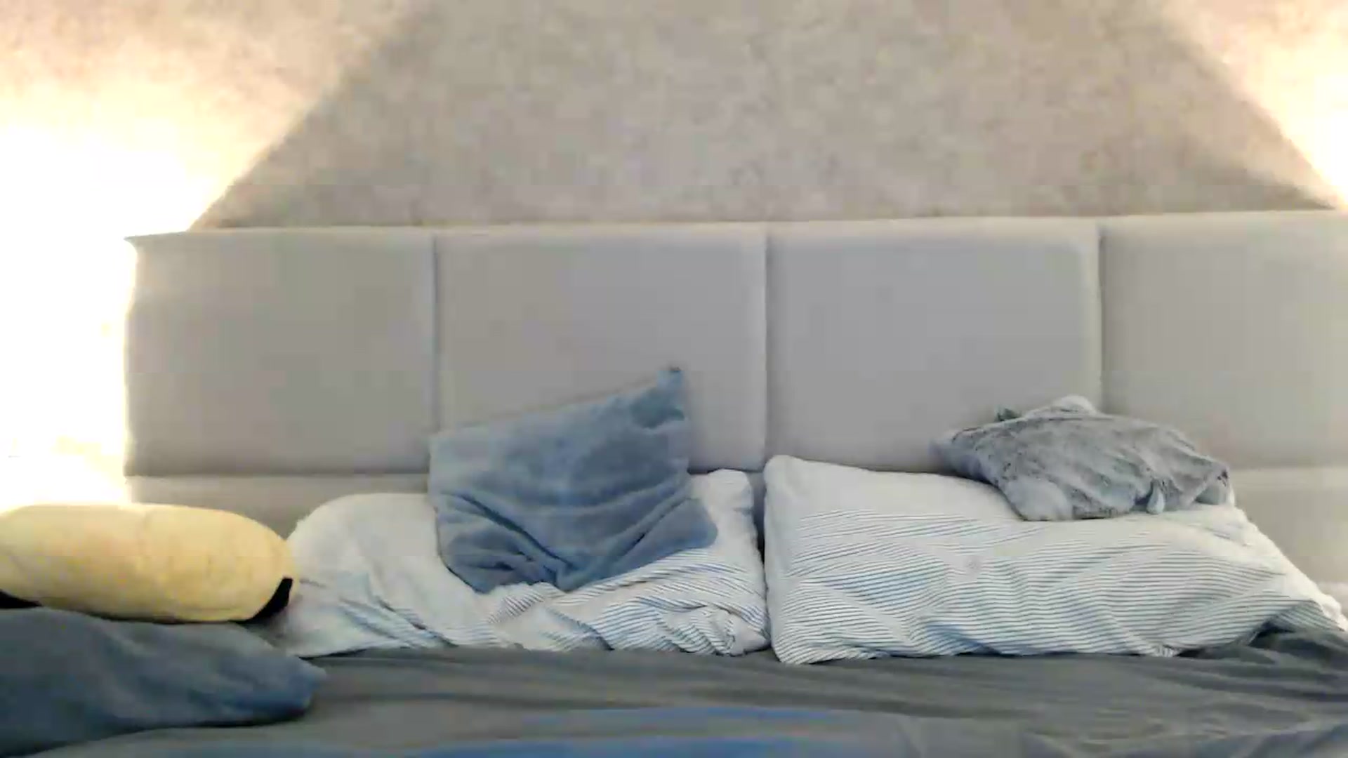 Gallery image thumbnail from MissDivinna's myfreecams stream on, 08/12/2026, 24:00 image 5 of 20