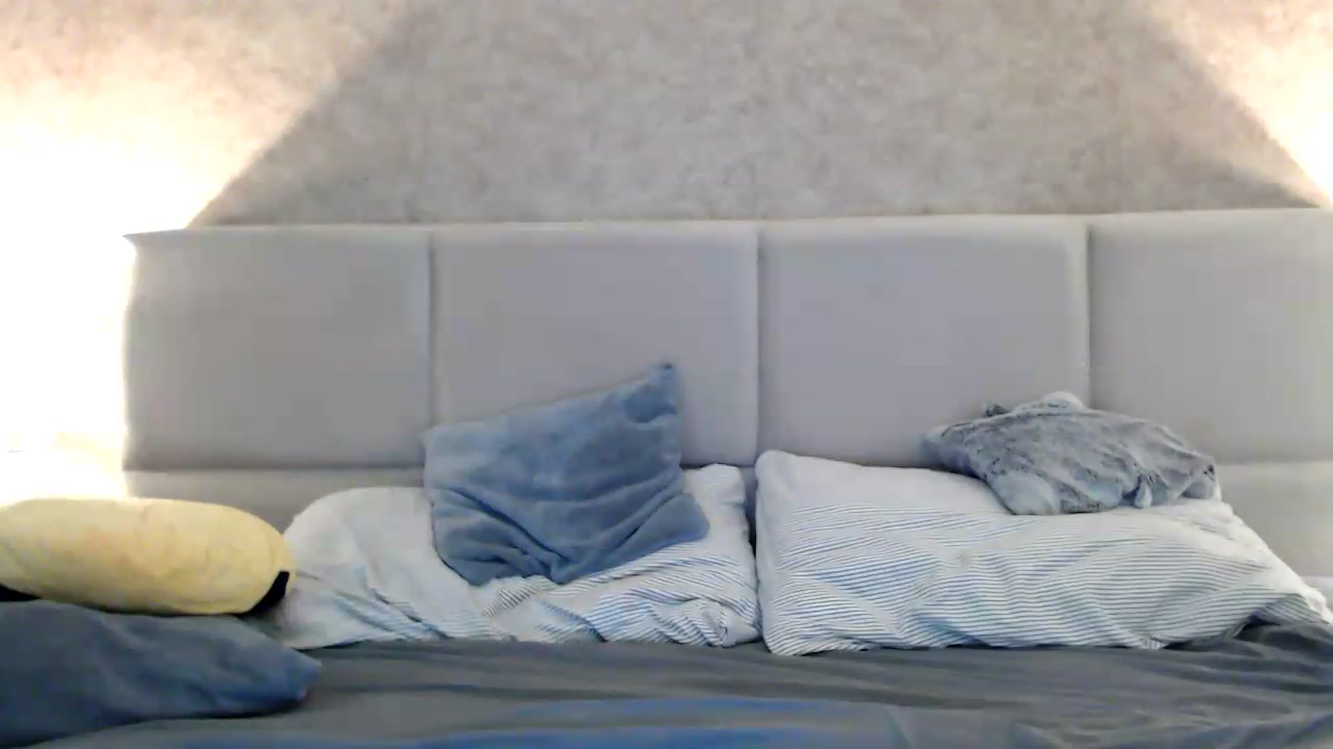 Gallery image thumbnail from MissDivinna's myfreecams stream on, 08/12/2026, 24:00 image 9 of 20