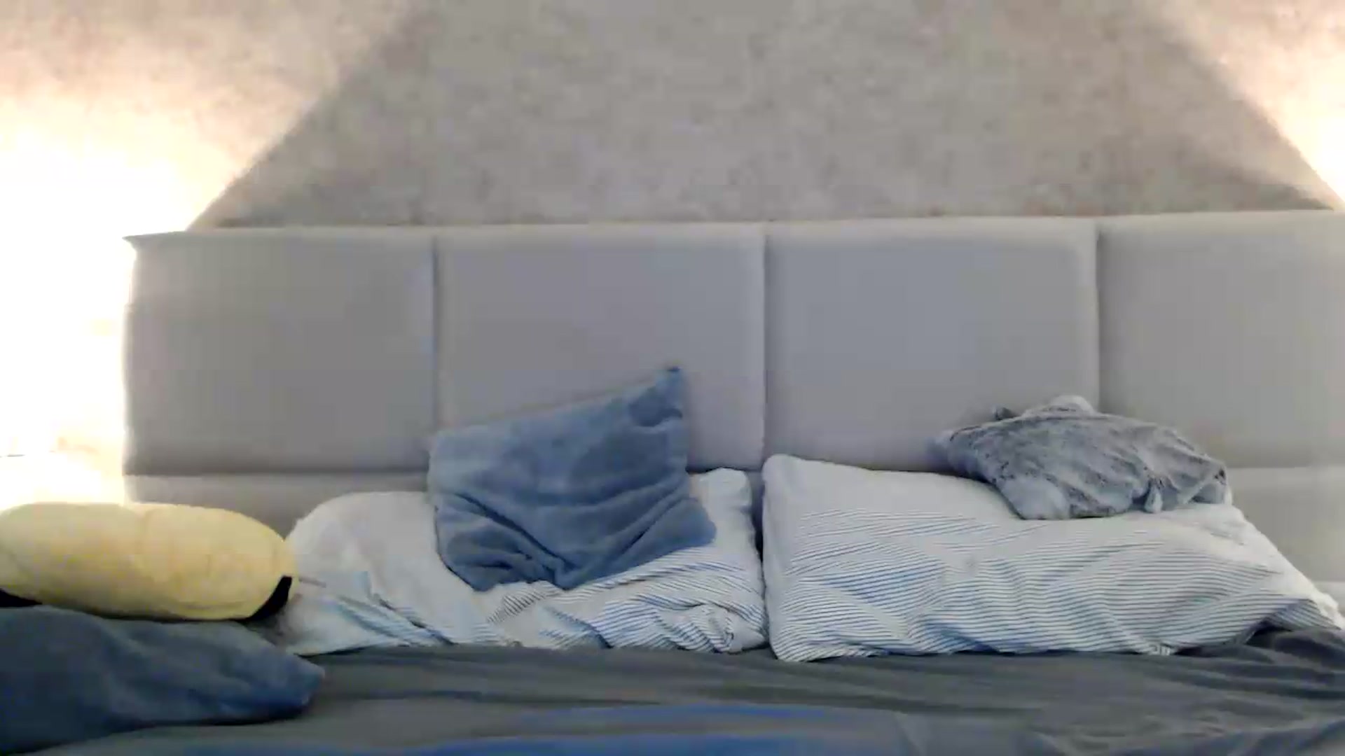 Gallery image thumbnail from MissDivinna's myfreecams stream on, 08/12/2026, 24:00 image 7 of 20