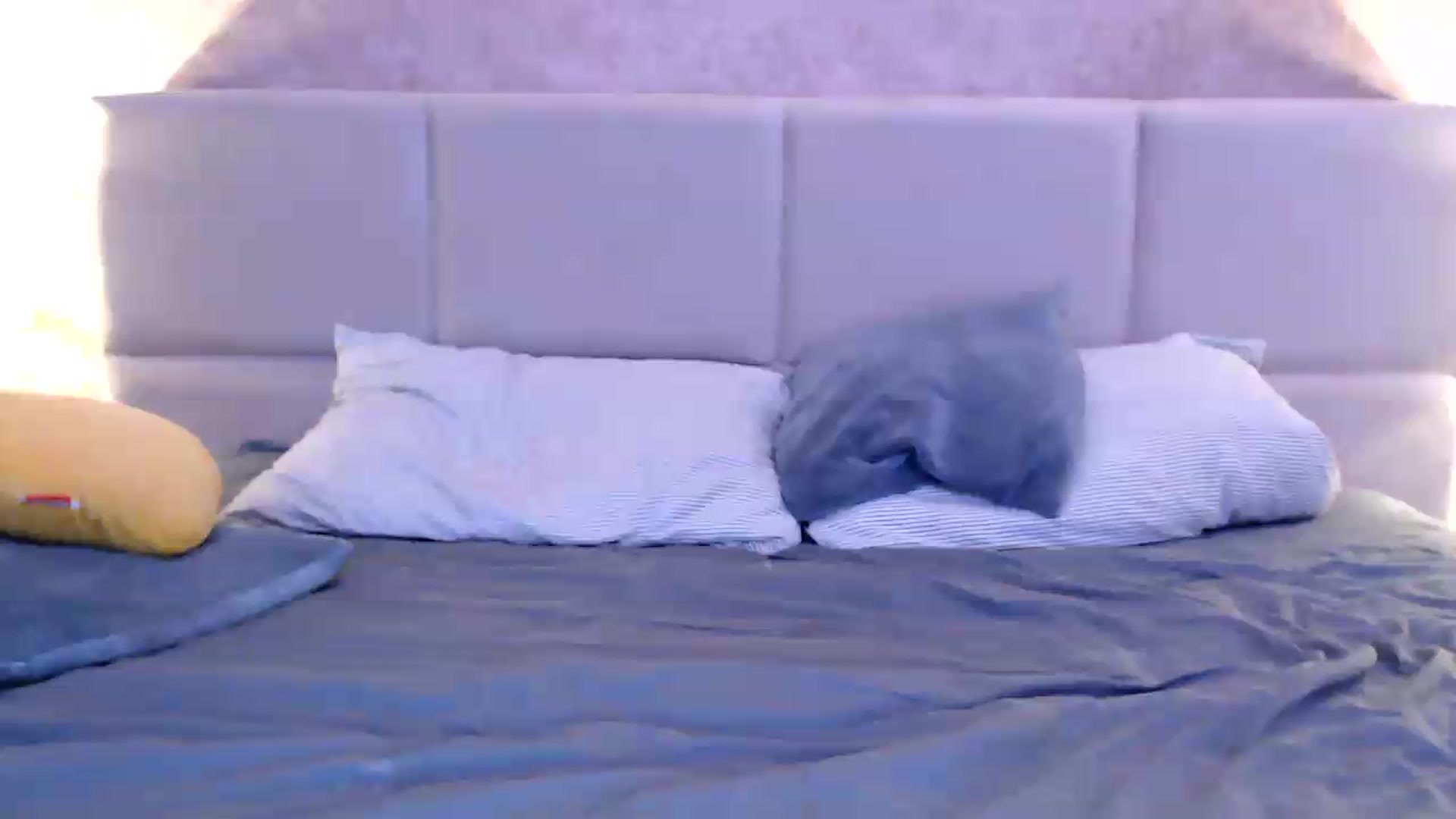 Gallery image thumbnail from MissDivinna's myfreecams stream on, 08/13/2026, 01:20 image 1 of 20