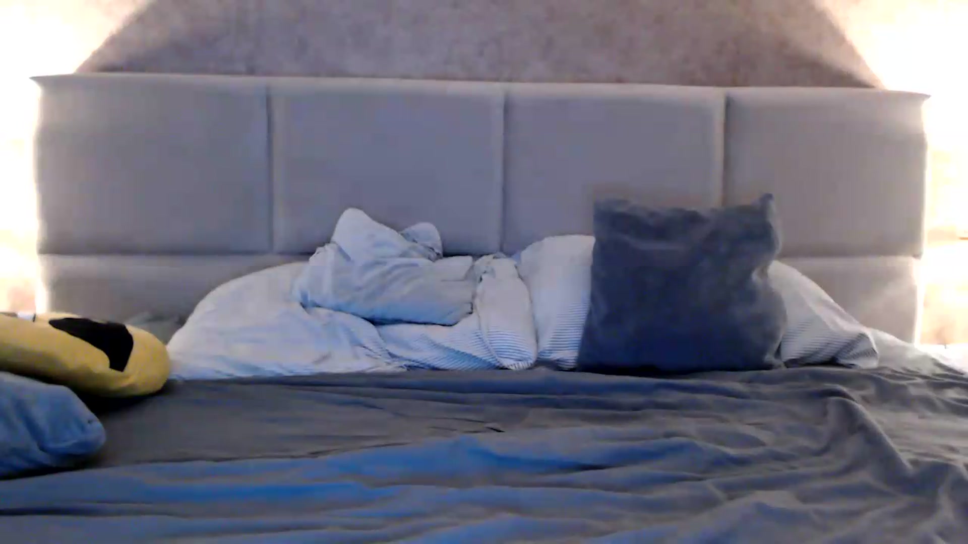 Gallery image thumbnail from MissDivinna's myfreecams stream on, 08/13/2026, 23:58 image 19 of 20