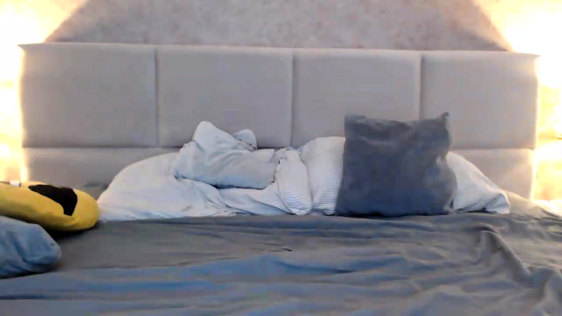 Gallery image thumbnail from MissDivinna's myfreecams stream on, 08/13/2026, 23:58 image 18 of 20