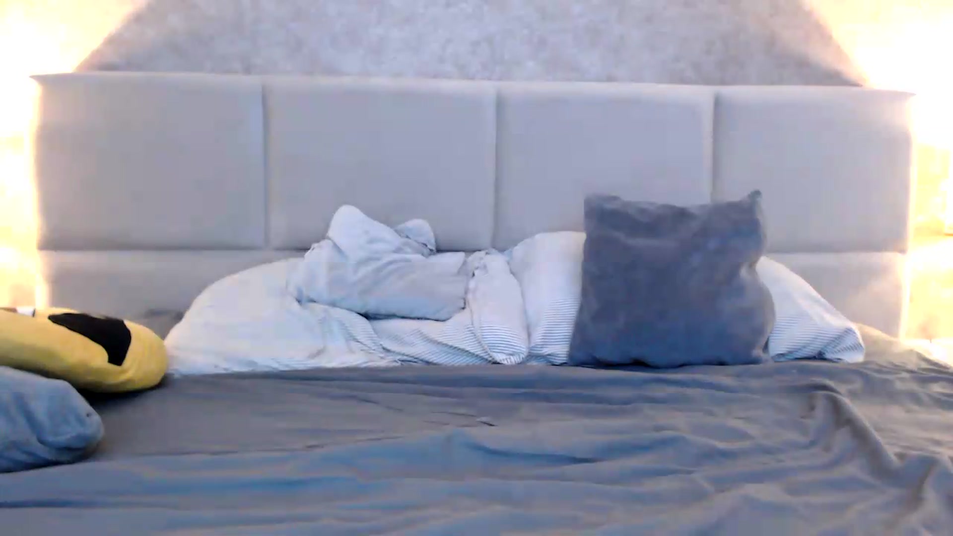 Gallery image thumbnail from MissDivinna's myfreecams stream on, 08/13/2026, 23:58 image 17 of 20