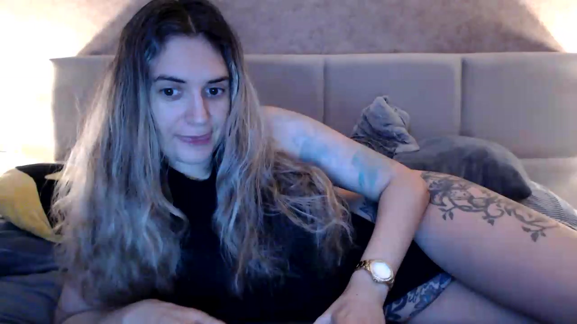 Gallery image thumbnail from MissDivinna's myfreecams stream on, 08/15/2026, 22:08 image 3 of 20