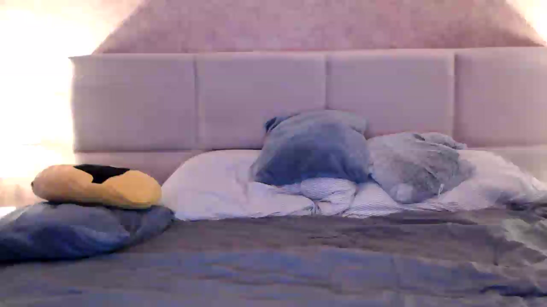 Gallery image thumbnail from MissDivinna's myfreecams stream on, 08/17/2026, 22:52 image 12 of 20