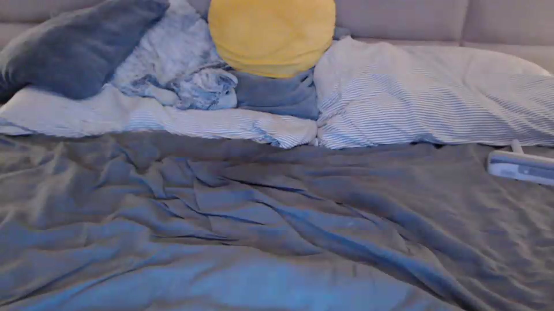 Gallery image thumbnail from MissDivinna's myfreecams stream on, 08/18/2026, 02:45 image 8 of 20