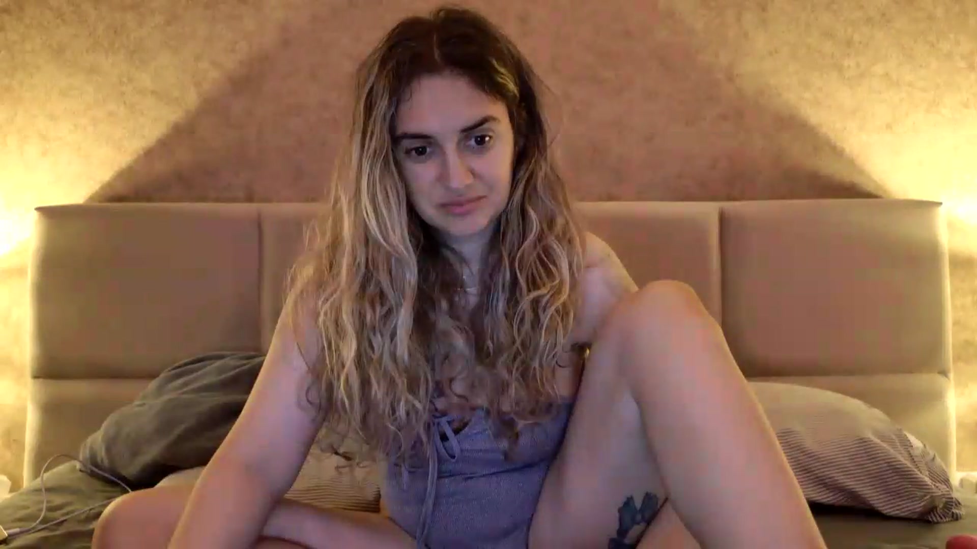 Gallery image thumbnail from MissDivinna's myfreecams stream on, 08/19/2026, 22:48 image 4 of 20