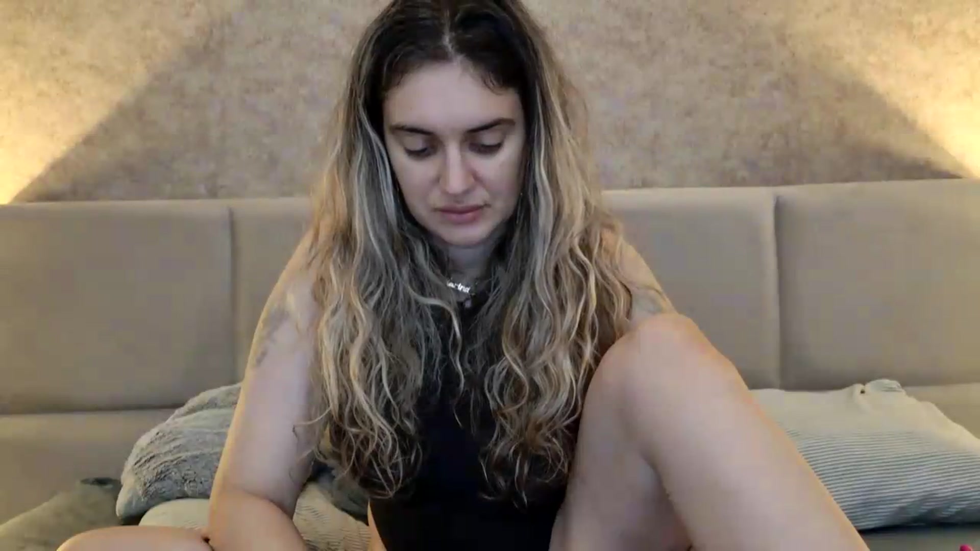 Gallery image thumbnail from MissDivinna's myfreecams stream on, 08/20/2026, 22:07 image 15 of 20