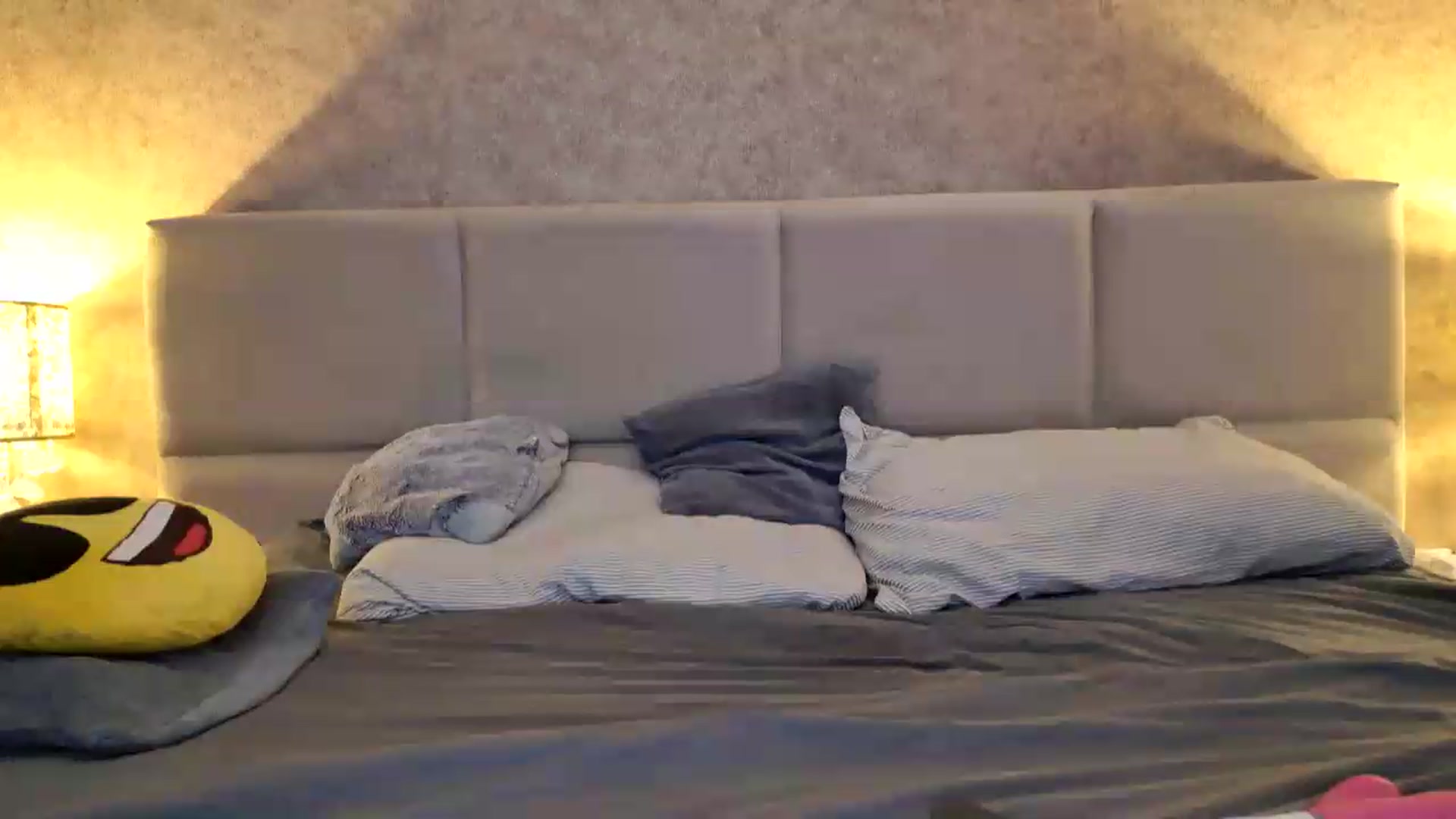 Gallery image thumbnail from MissDivinna's myfreecams stream on, 08/20/2026, 23:47 image 18 of 20