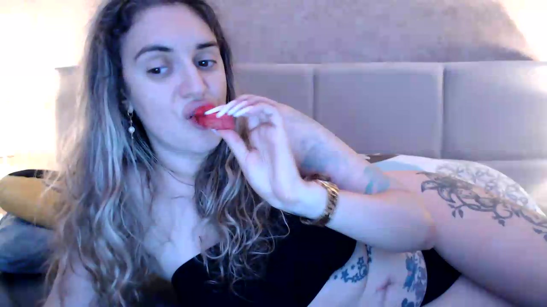 Gallery image thumbnail from MissDivinna's myfreecams stream on, 09/04/2026, 22:33 image 20 of 20