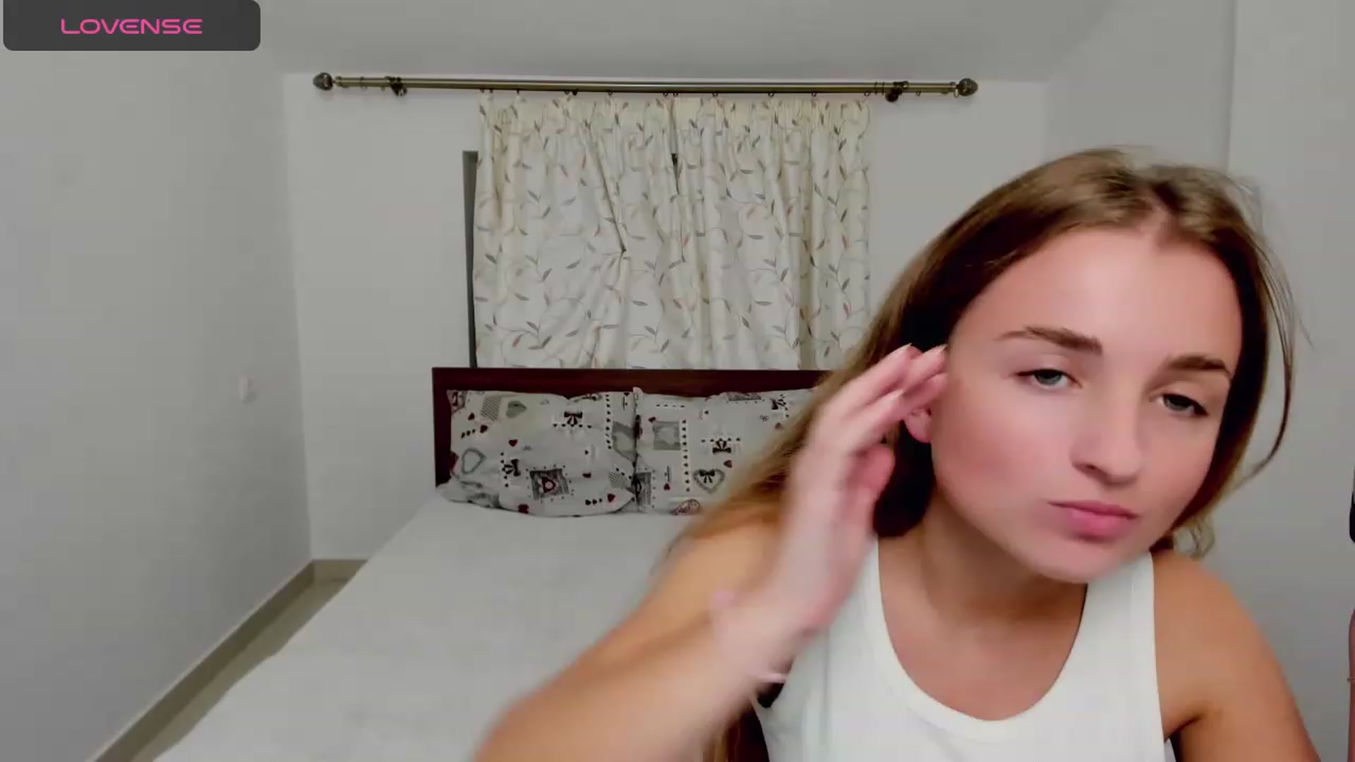 Gallery image thumbnail from MissElegant's myfreecams stream on, 10/08/2023, 20:25 image 7 of 20