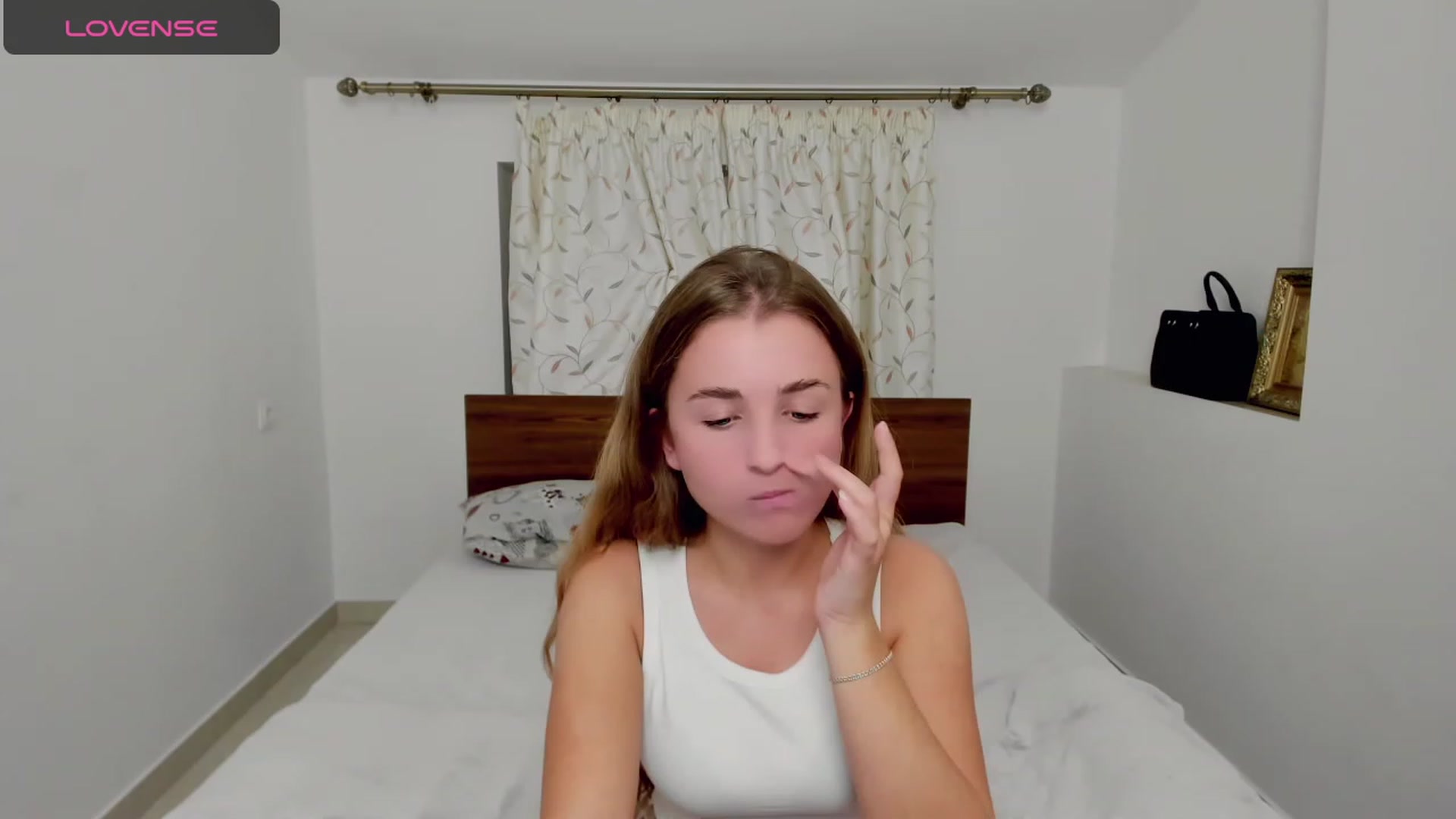Gallery image thumbnail from MissElegant's myfreecams stream on, 10/08/2023, 20:25 image 4 of 20