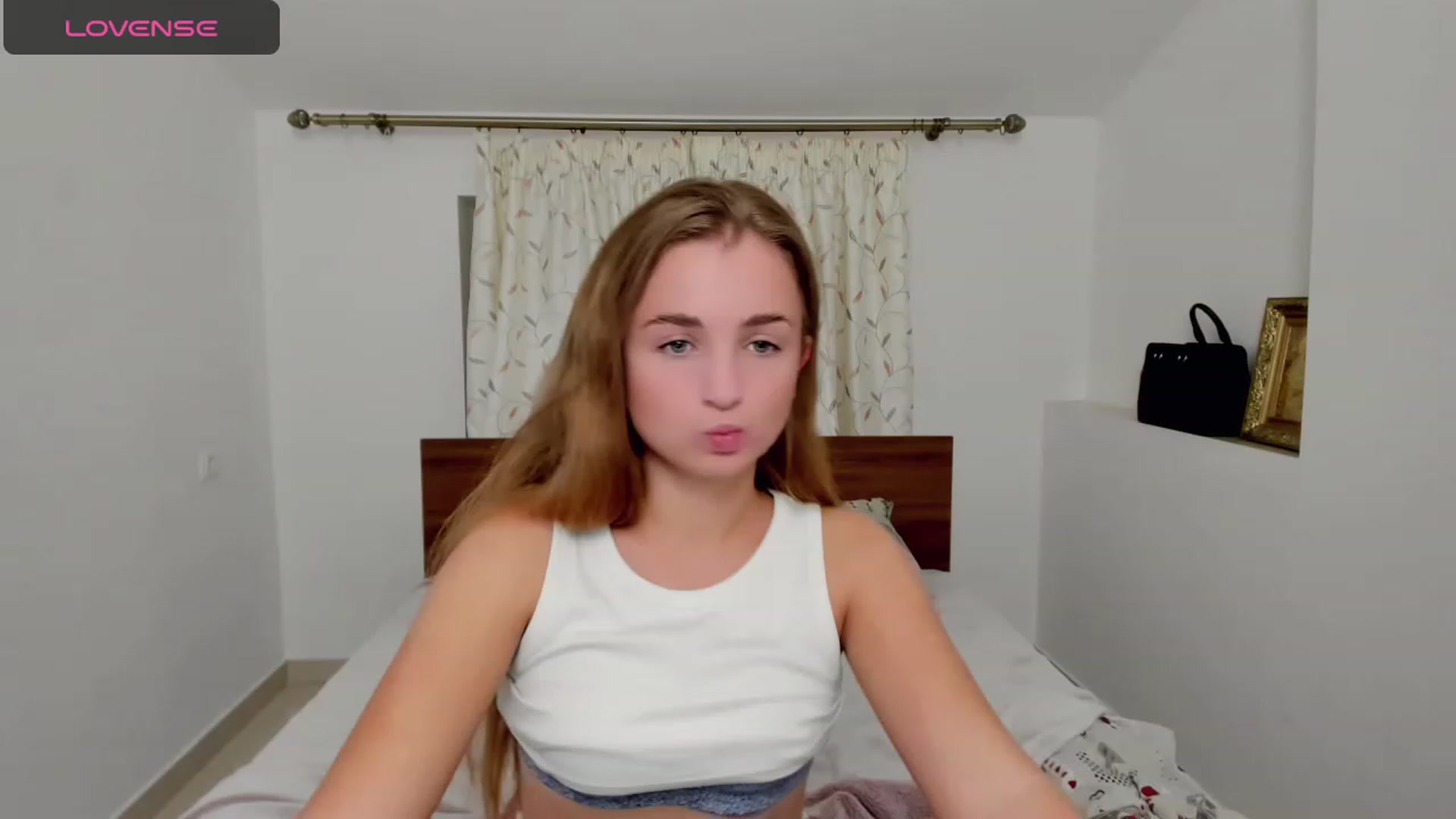 Gallery image thumbnail from MissElegant's myfreecams stream on, 10/09/2023, 02:44 image 13 of 20