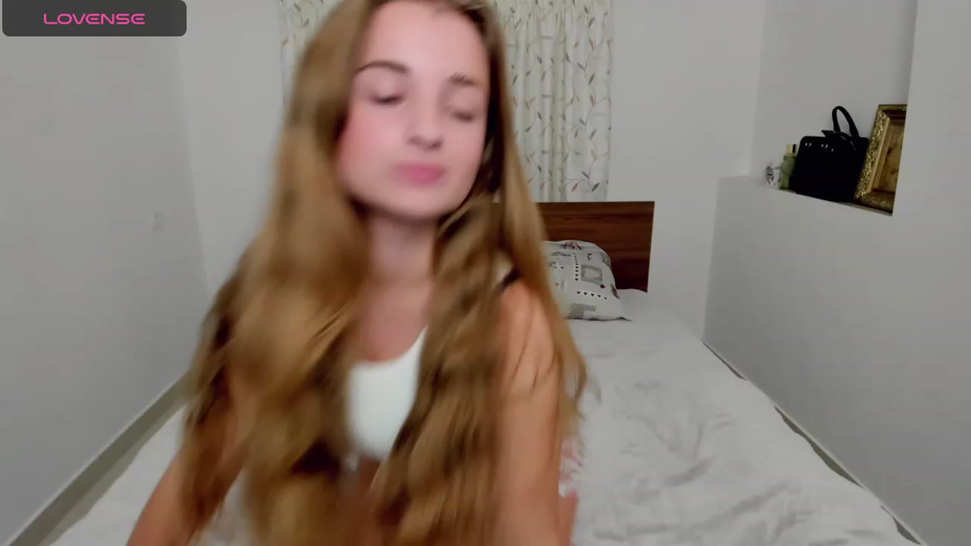 Gallery image thumbnail from MissElegant's myfreecams stream on, 10/09/2023, 19:50 image 16 of 20