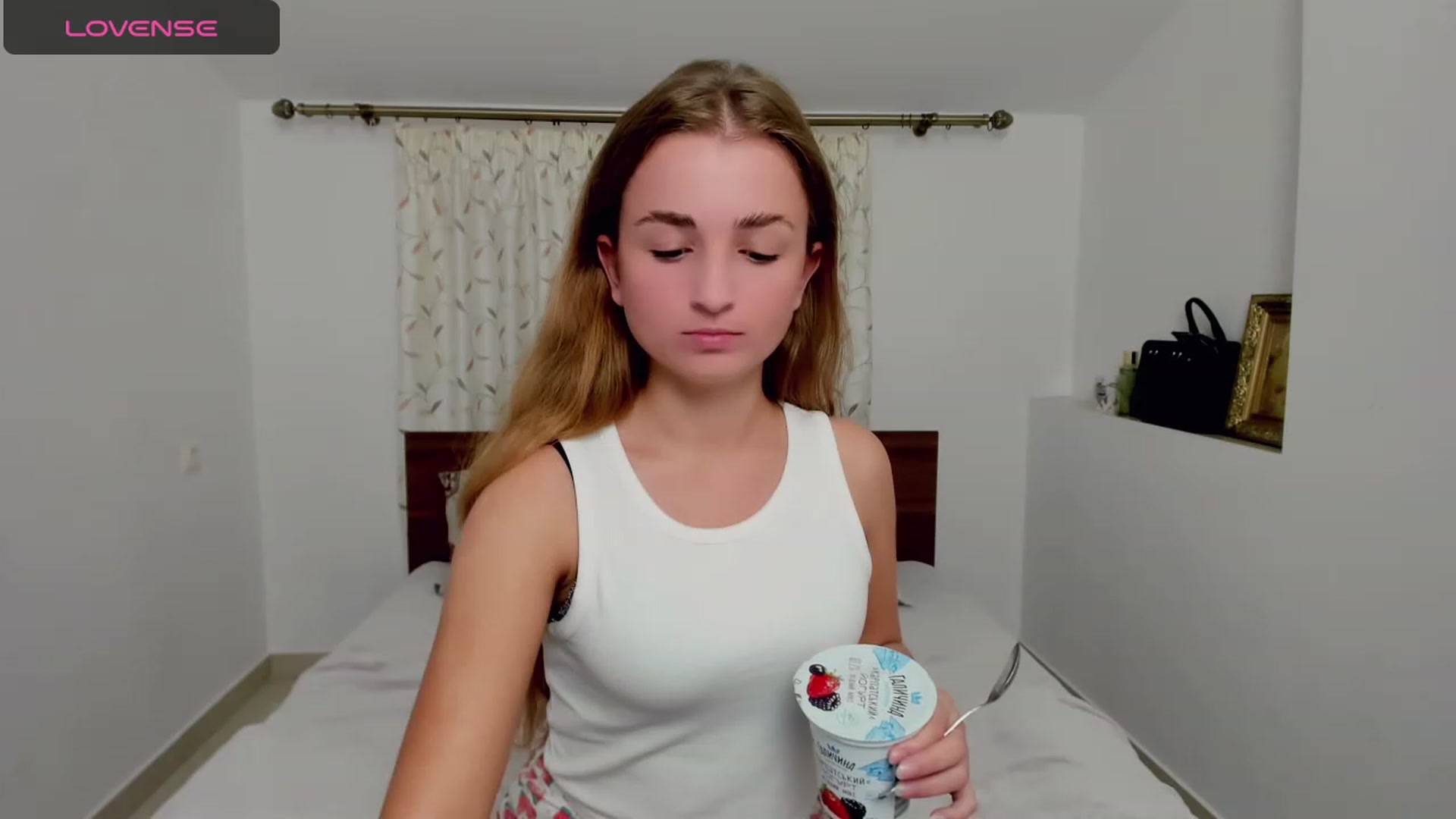 Gallery image thumbnail from MissElegant's myfreecams stream on, 10/09/2023, 20:13 image 4 of 20