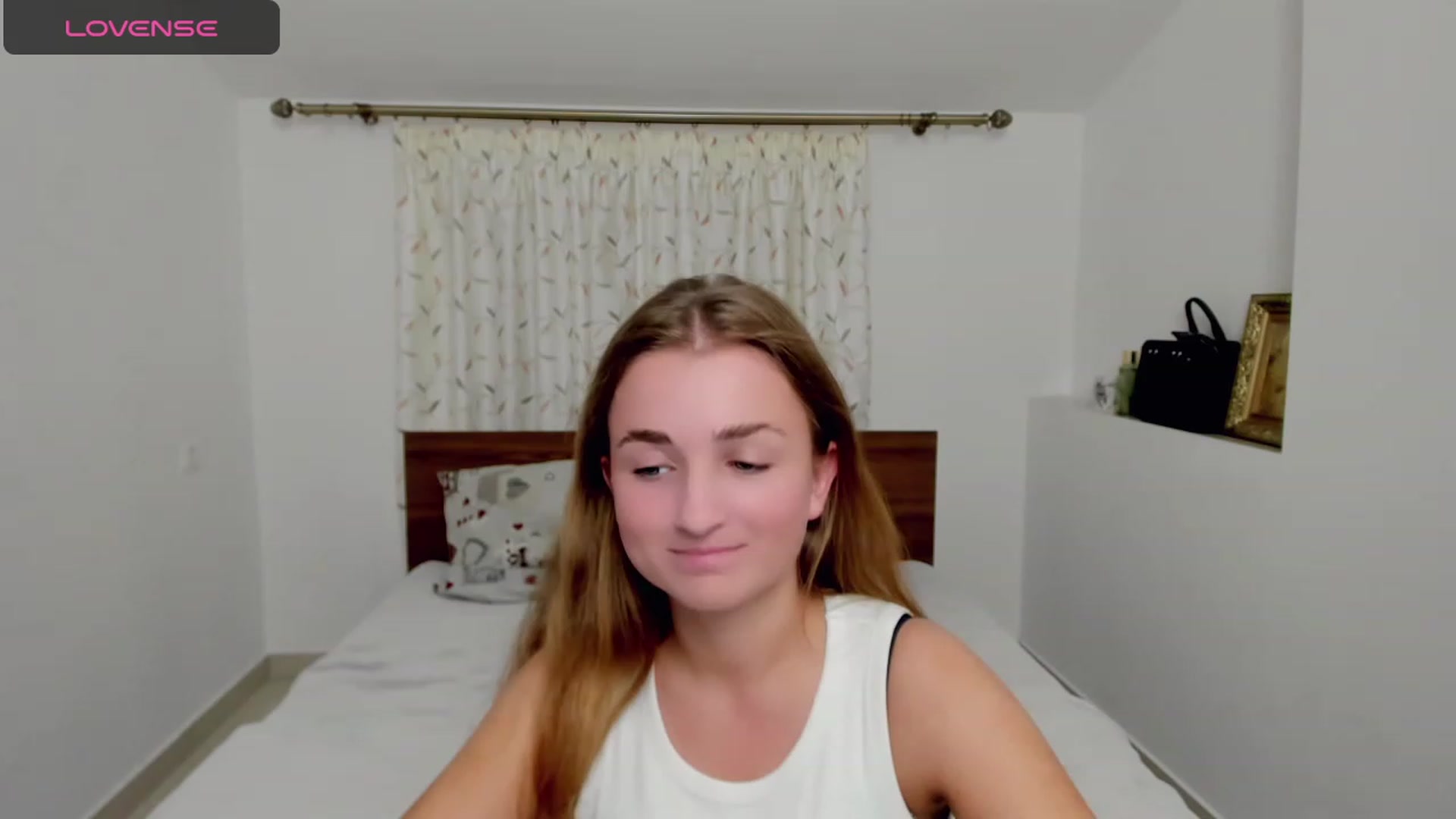 Gallery image thumbnail from MissElegant's myfreecams stream on, 10/09/2023, 20:13 image 3 of 20