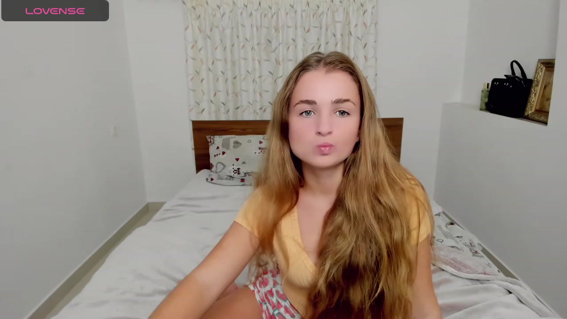Gallery image thumbnail from MissElegant's myfreecams stream on, 10/09/2023, 23:32 image 4 of 20