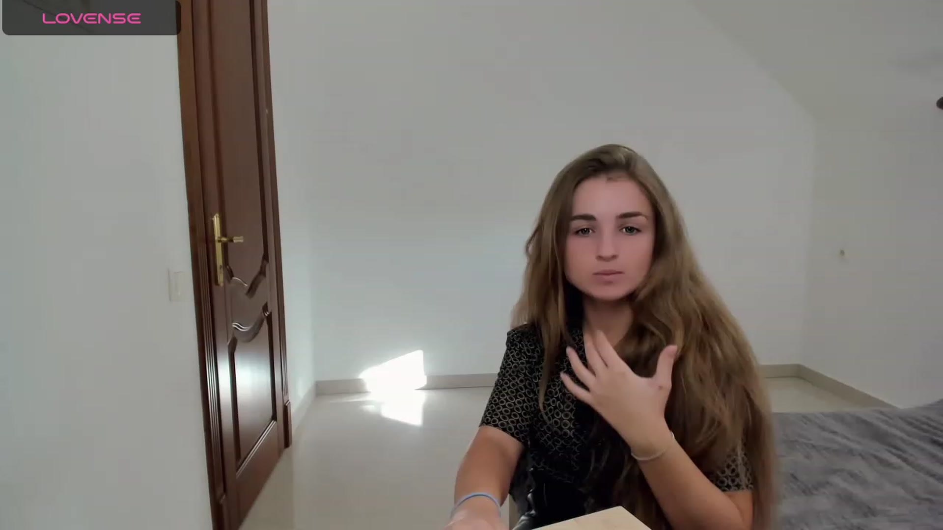 Gallery image thumbnail from MissElegant's myfreecams stream on, 10/14/2023, 13:40 image 12 of 20