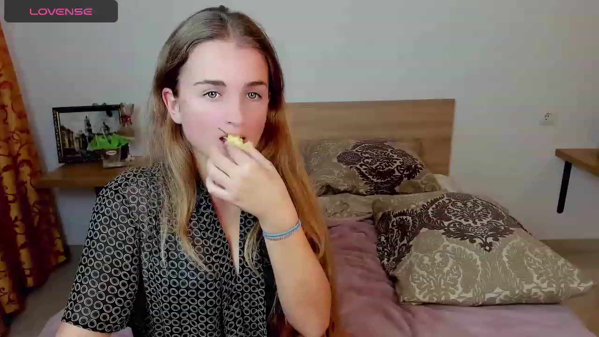 Gallery image thumbnail from MissElegant's myfreecams stream on, 10/16/2023, 19:53 image 15 of 20