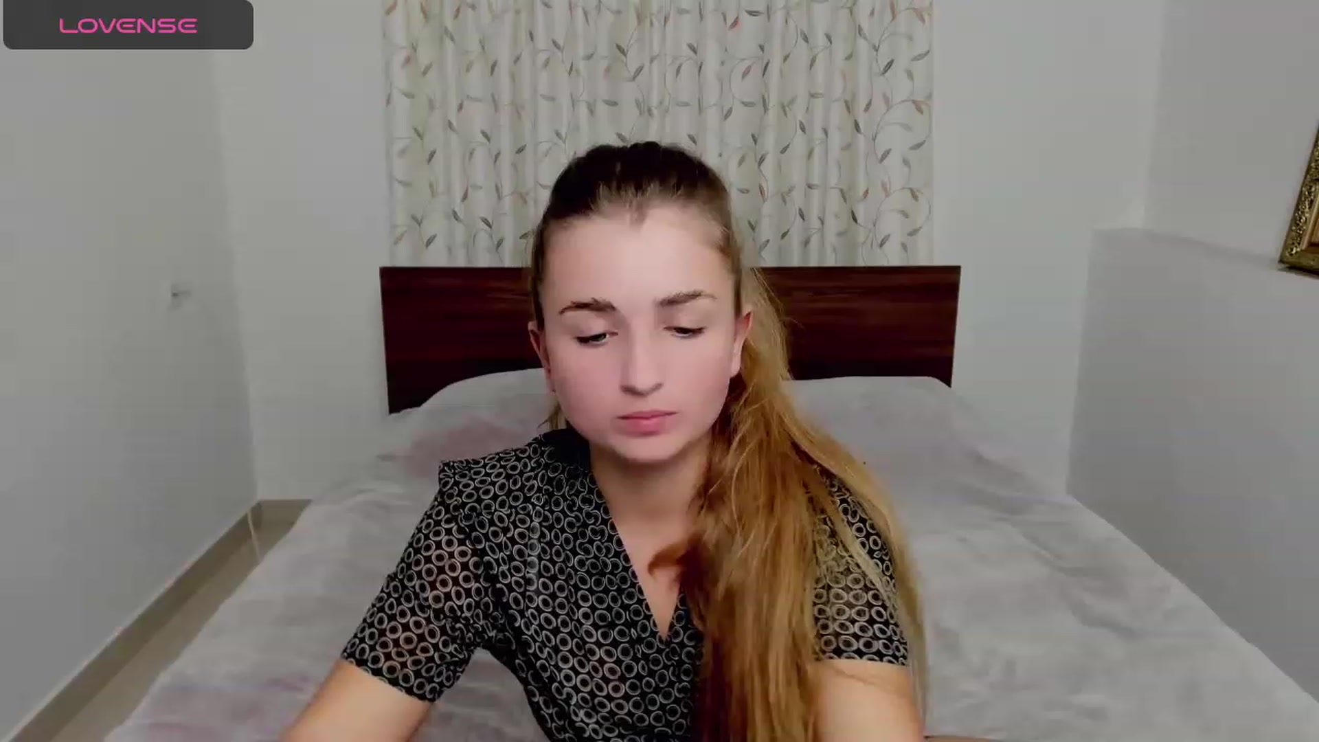 Gallery image thumbnail from MissElegant's myfreecams stream on, 10/19/2023, 19:25 image 19 of 20