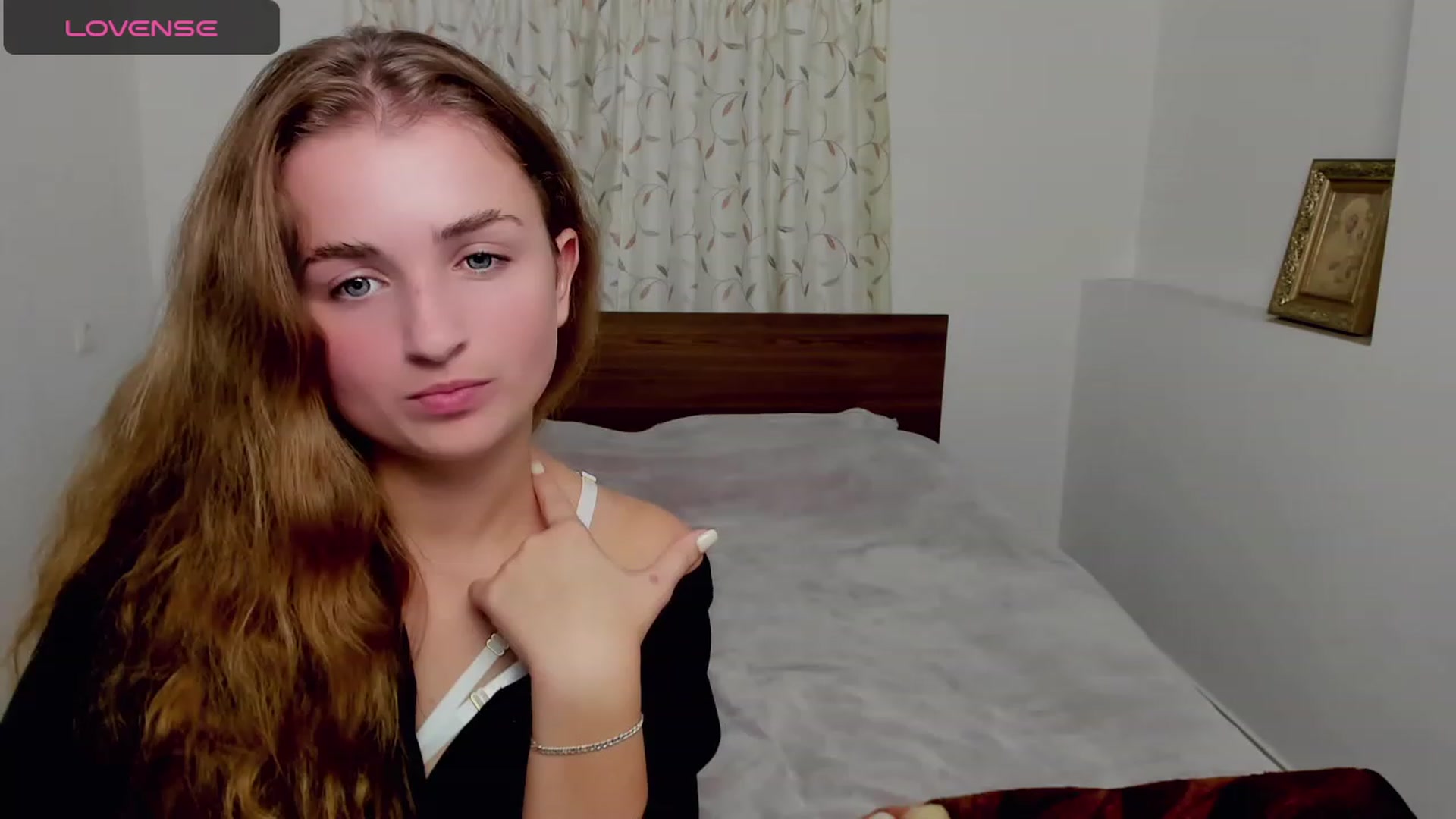 Gallery image thumbnail from MissElegant's myfreecams stream on, 10/22/2023, 19:38 image 2 of 20