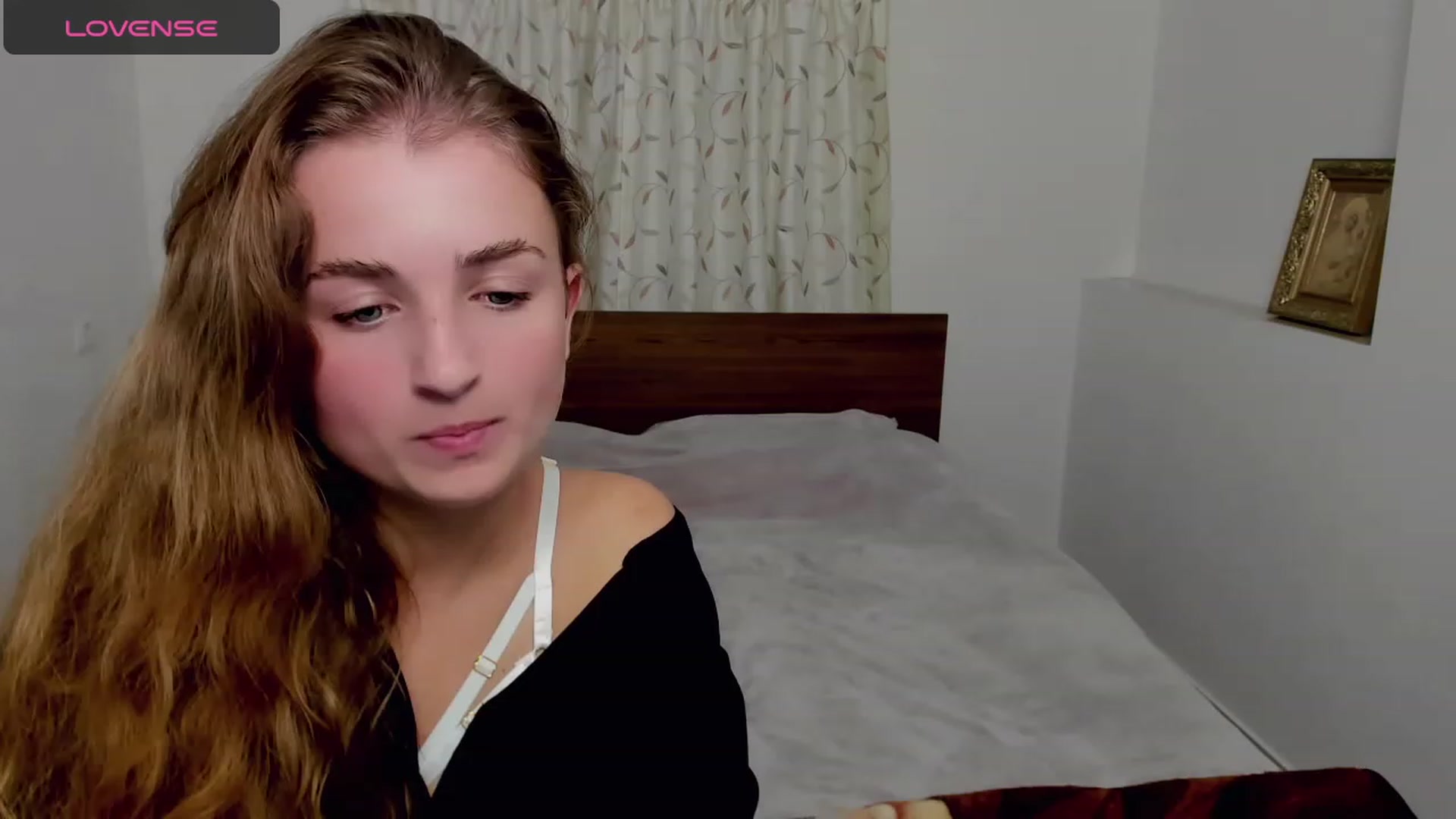 Gallery image thumbnail from MissElegant's myfreecams stream on, 10/22/2023, 19:38 image 4 of 20