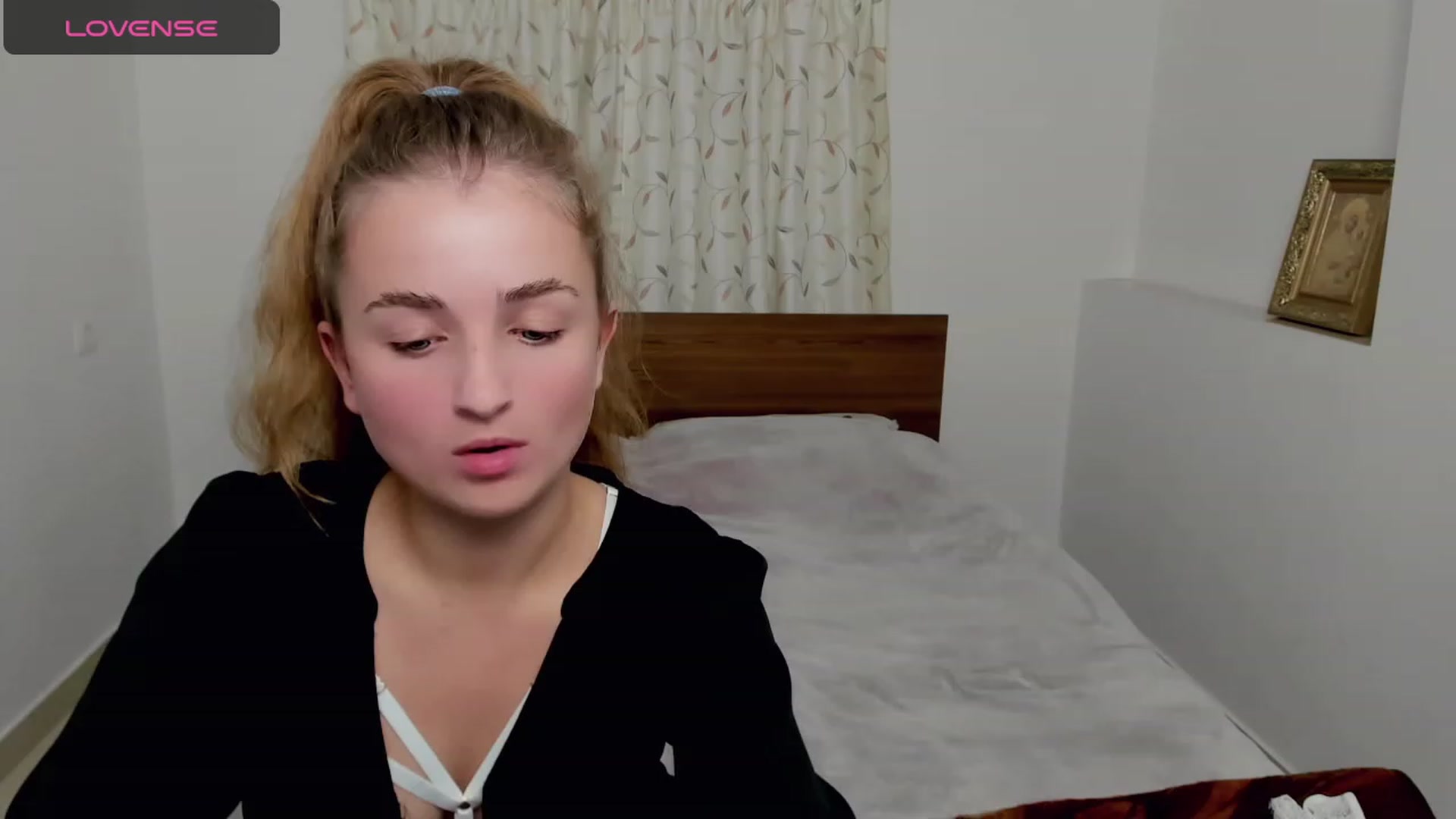 Gallery image thumbnail from MissElegant's myfreecams stream on, 10/22/2023, 20:28 image 9 of 20