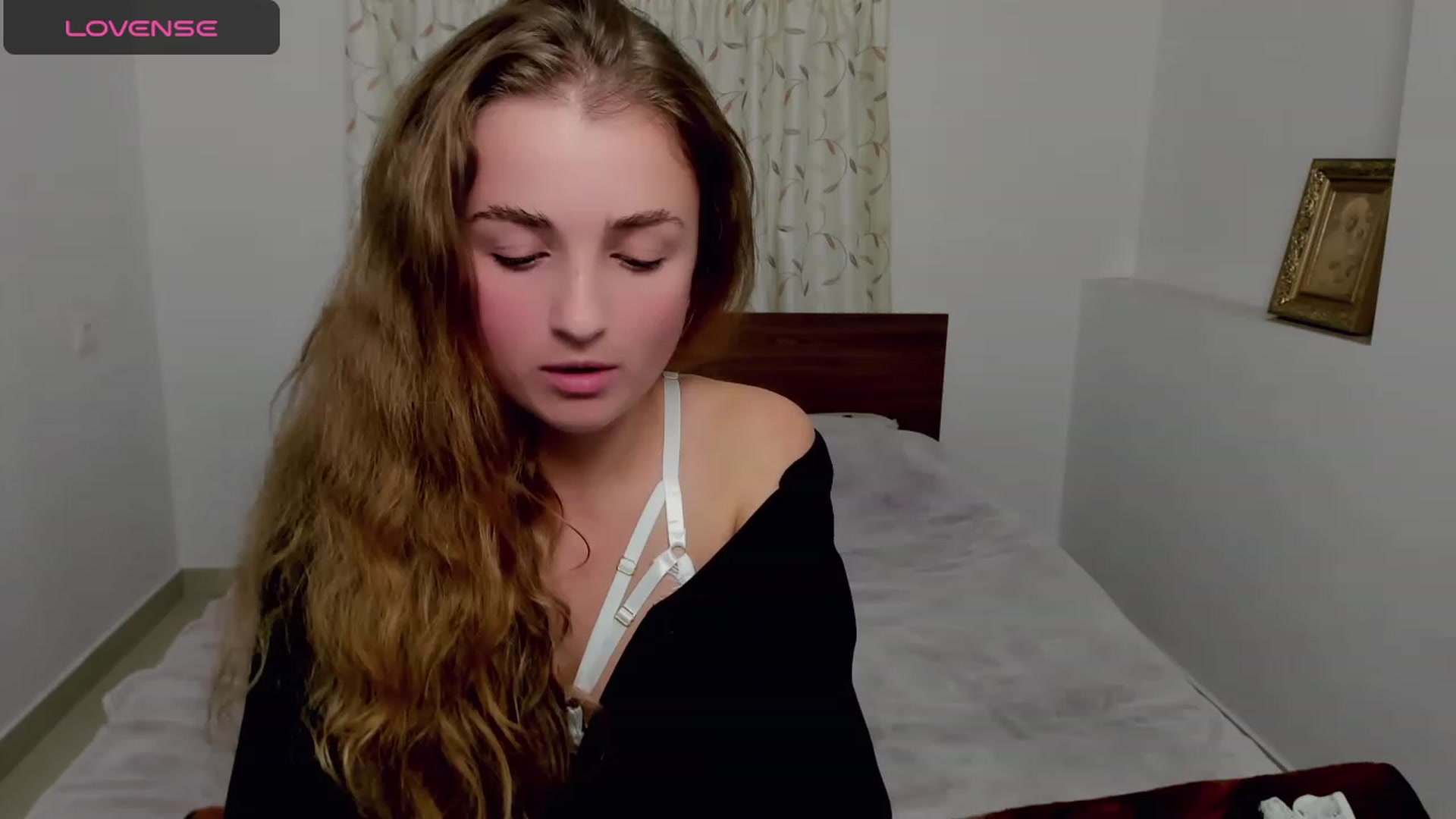 Gallery image thumbnail from MissElegant's myfreecams stream on, 10/22/2023, 20:28 image 3 of 20