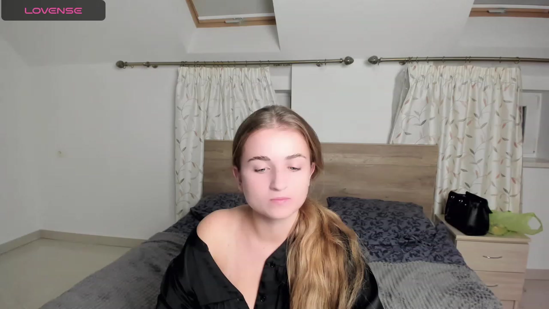 Gallery image thumbnail from MissElegant's myfreecams stream on, 10/24/2023, 18:44 image 3 of 20