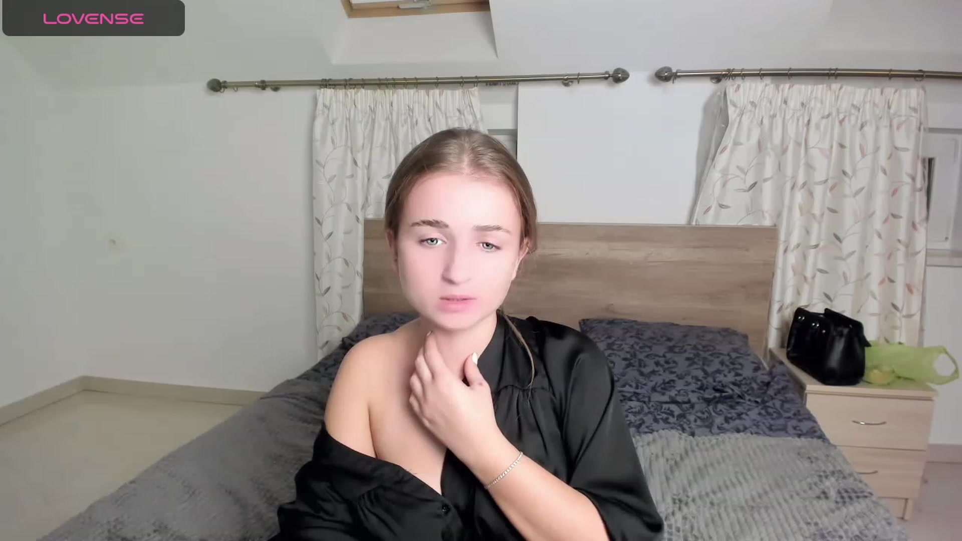 Gallery image thumbnail from MissElegant's myfreecams stream on, 10/24/2023, 18:44 image 10 of 20