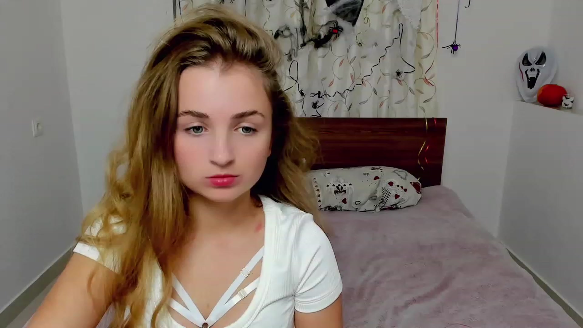 Gallery image thumbnail from MissElegant's myfreecams stream on, 10/30/2023, 20:14 image 6 of 20