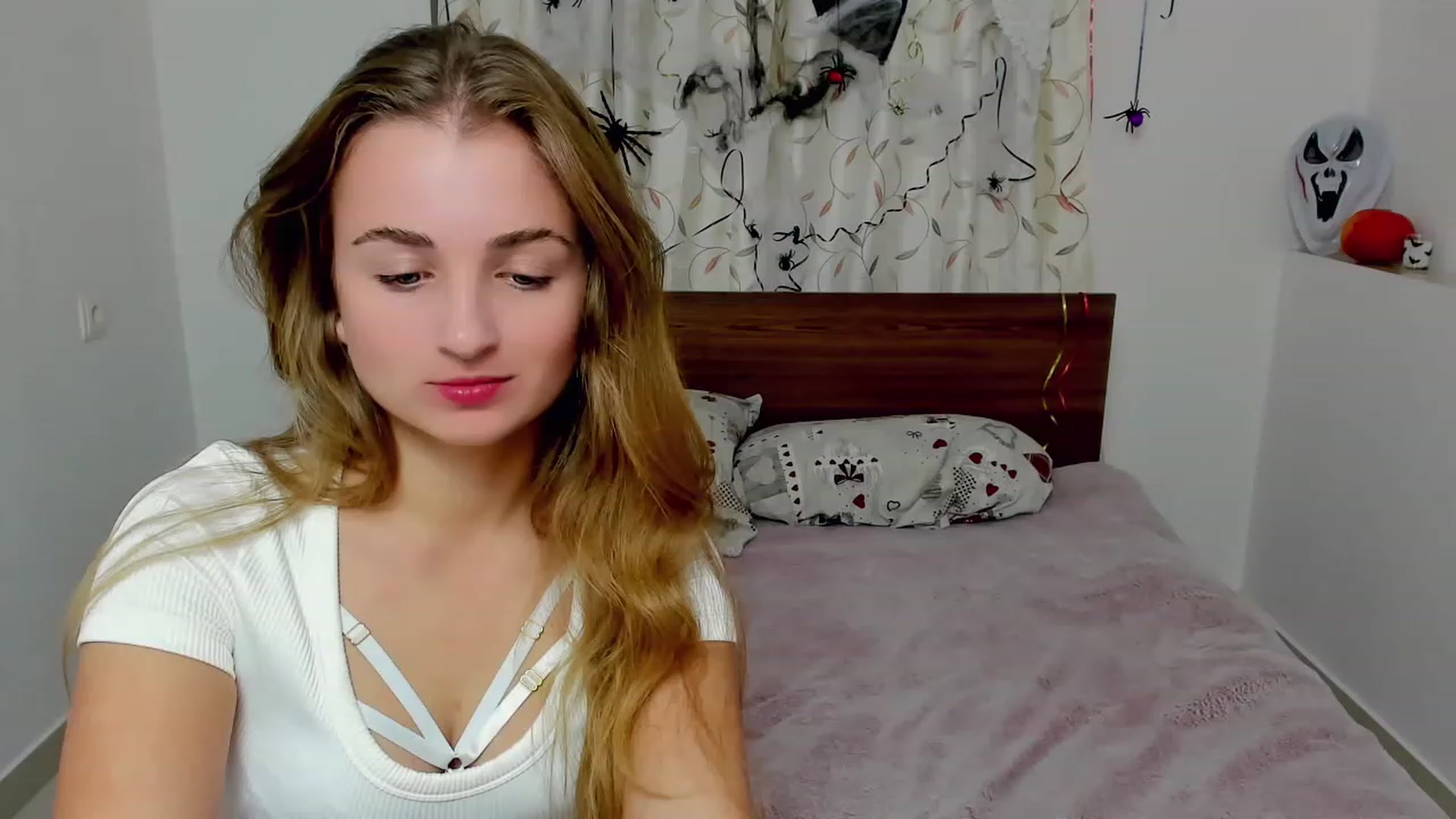 Gallery image thumbnail from MissElegant's myfreecams stream on, 10/30/2023, 20:14 image 12 of 20