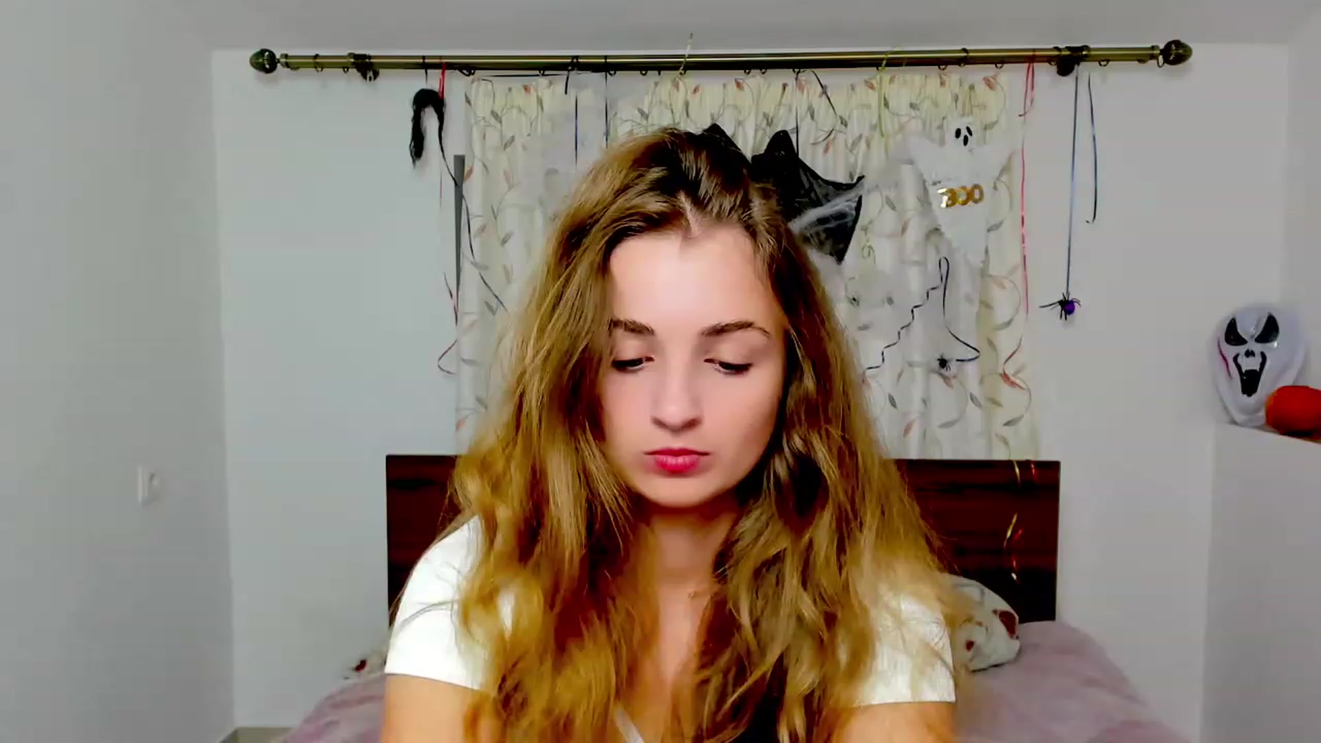 Gallery image thumbnail from MissElegant's myfreecams stream on, 10/30/2023, 22:15 image 18 of 20