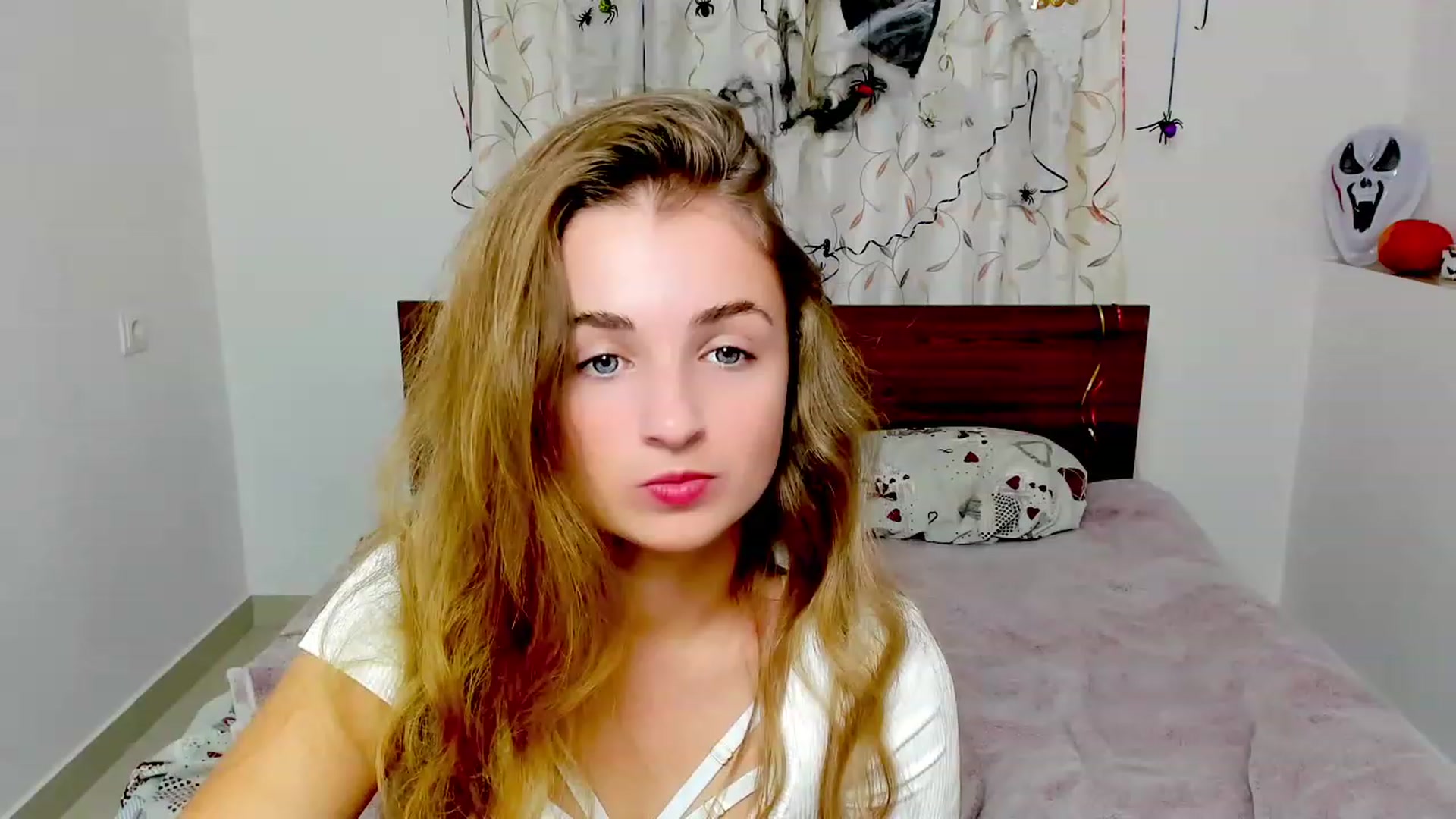 Gallery image thumbnail from MissElegant's myfreecams stream on, 10/30/2023, 22:15 image 5 of 20