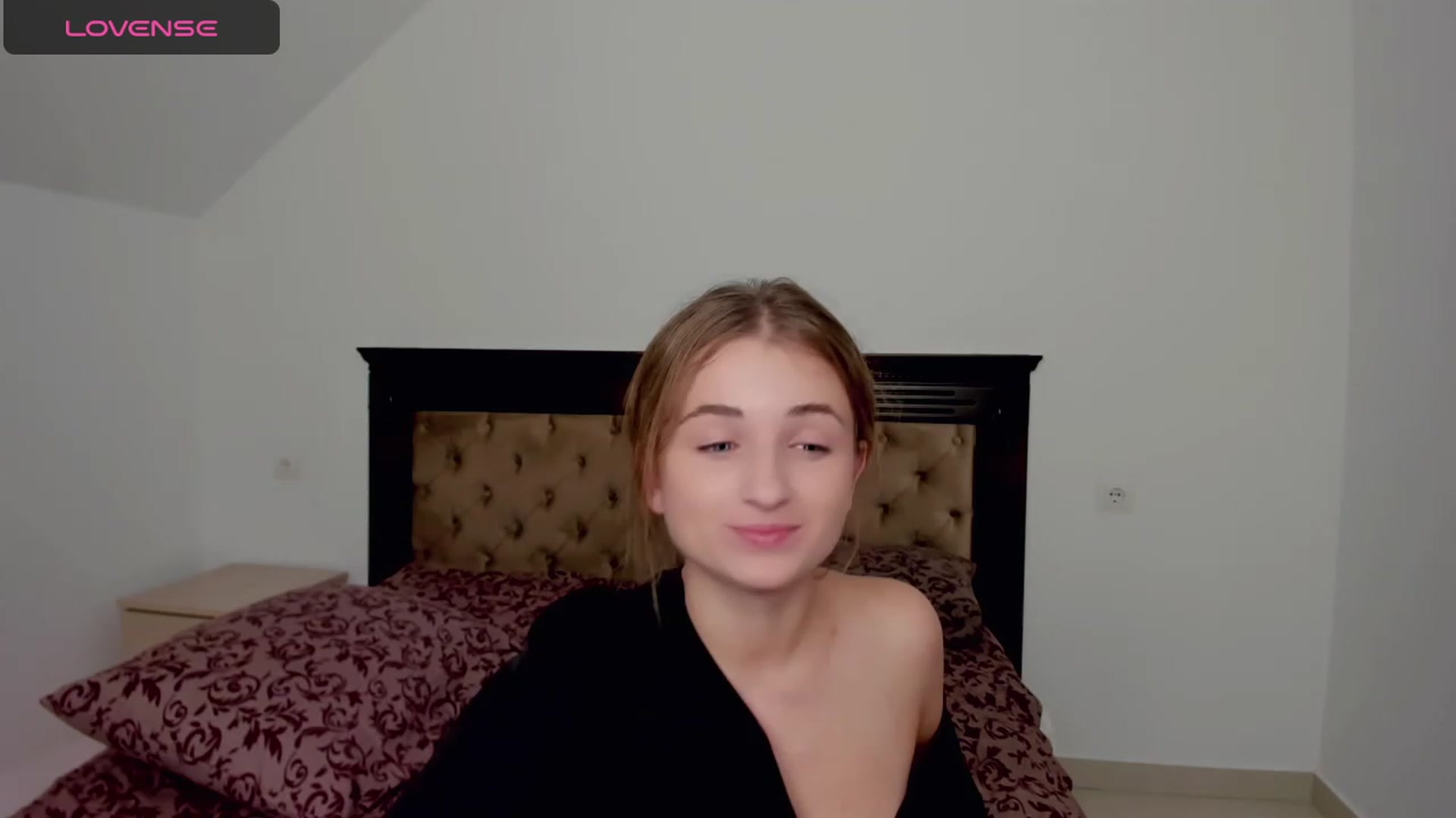 Gallery image thumbnail from MissElegant's myfreecams stream on, 11/06/2023, 24:28 image 11 of 20