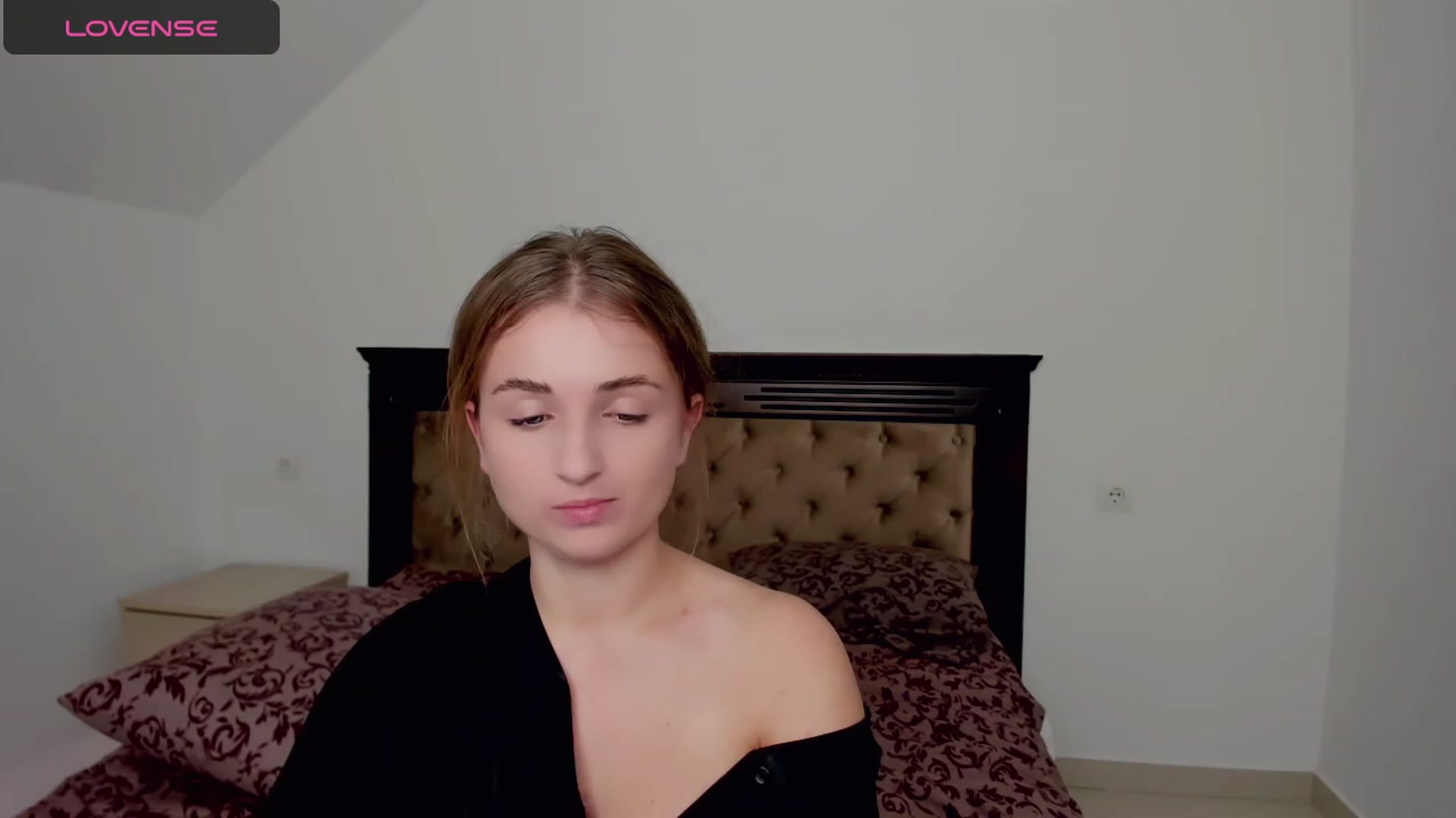 Gallery image thumbnail from MissElegant's myfreecams stream on, 11/06/2023, 24:28 image 18 of 20