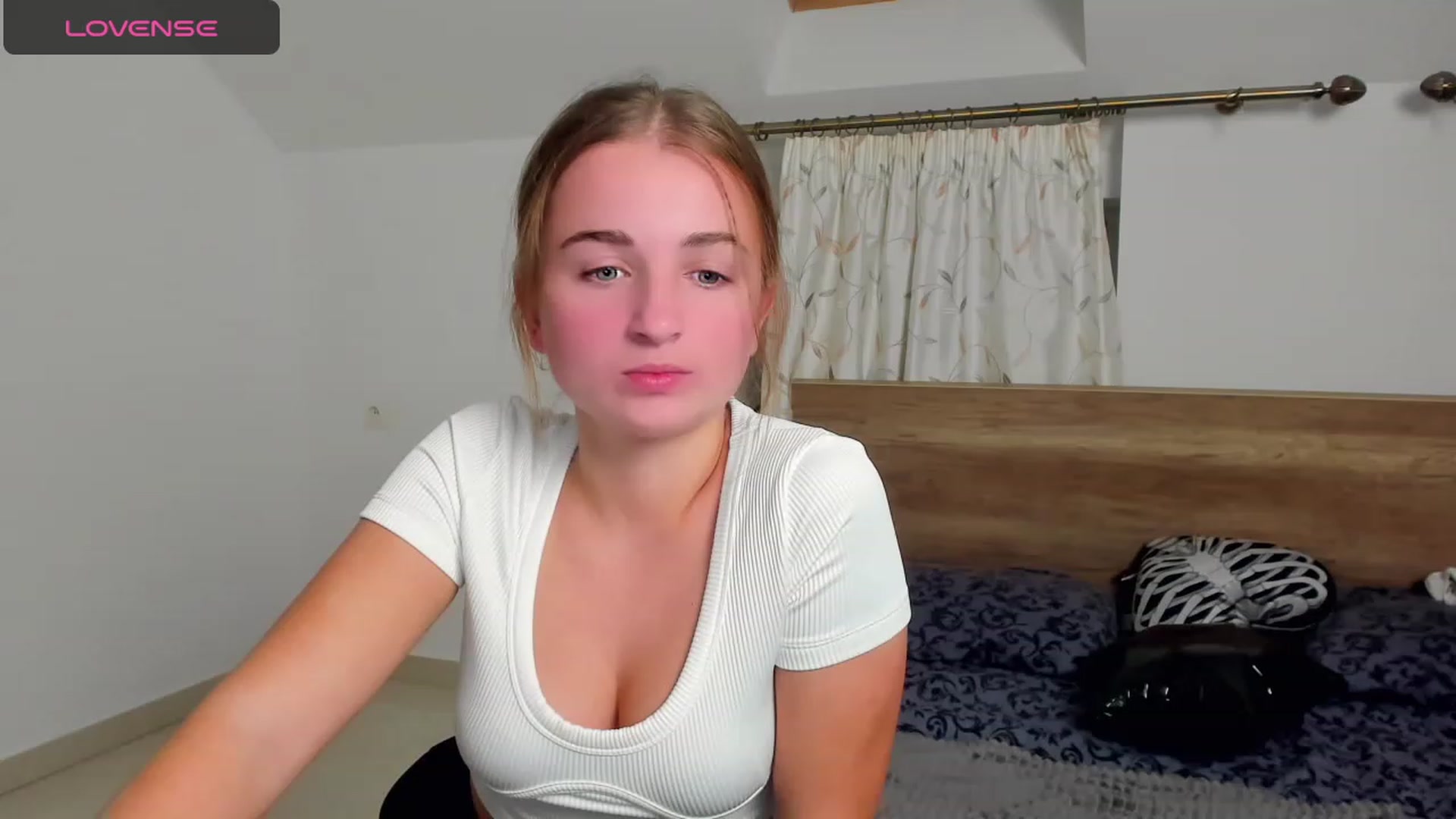 Gallery image thumbnail from MissElegant's myfreecams stream on, 11/08/2023, 20:17 image 20 of 20