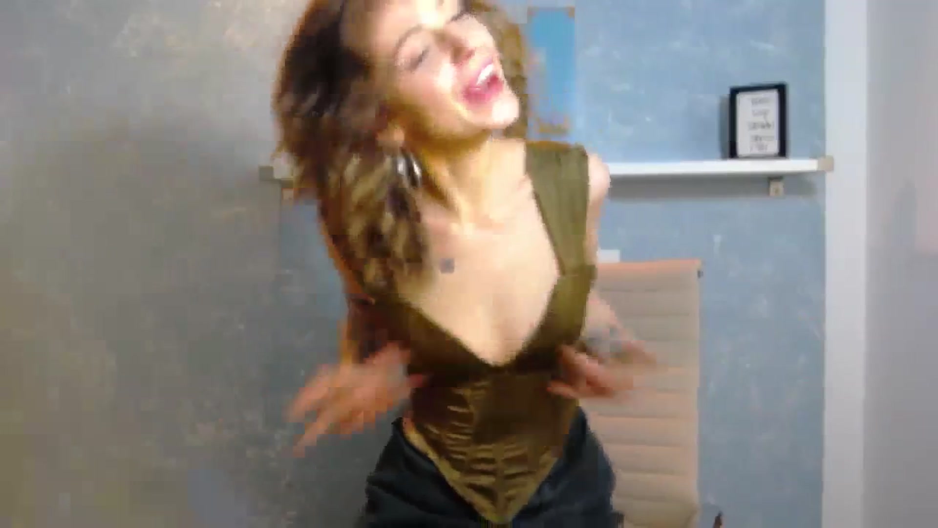 Gallery image thumbnail from MissEnergy_'s myfreecams stream on, 10/31/2023, 15:59 image 6 of 20