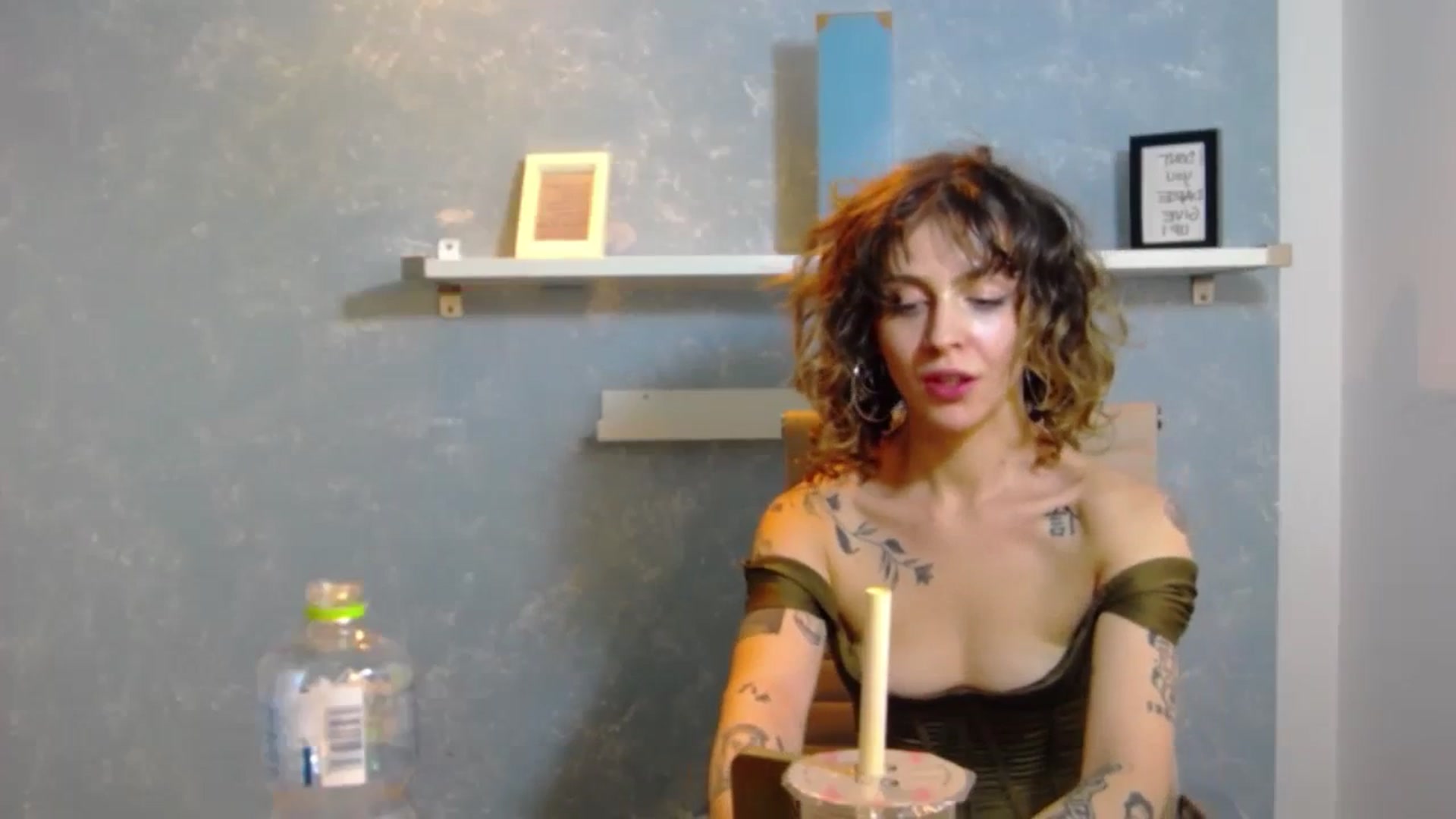 Gallery image thumbnail from MissEnergy_'s myfreecams stream on, 10/31/2023, 15:59 image 16 of 20