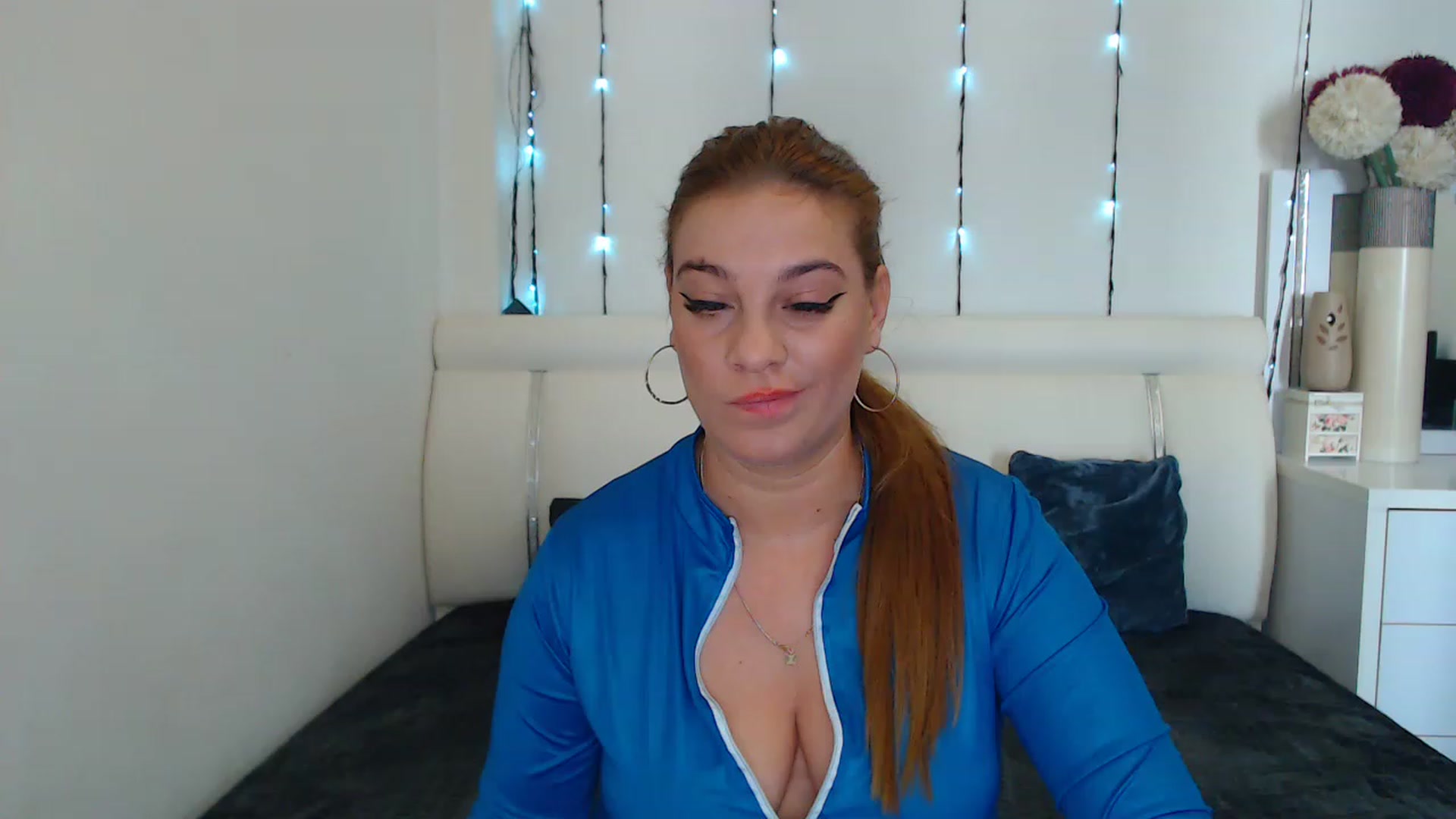 Gallery image thumbnail from MissEva0's myfreecams stream on, 12/31/2022, 11:22 image 17 of 20