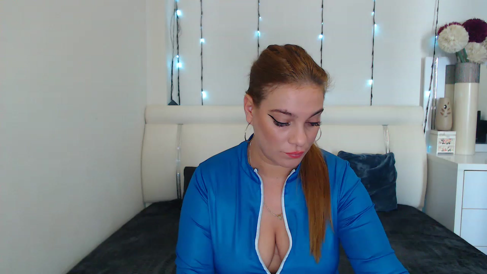 Gallery image thumbnail from MissEva0's myfreecams stream on, 12/31/2022, 11:22 image 6 of 20