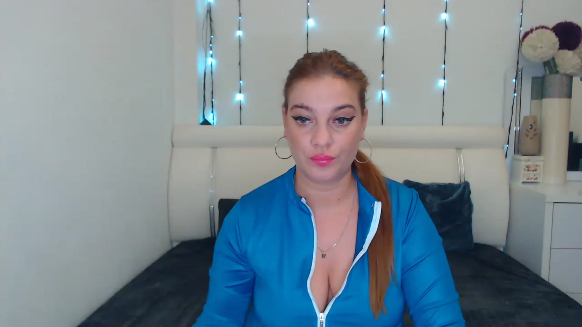 Gallery image thumbnail from MissEva0's myfreecams stream on, 12/31/2022, 13:18 image 3 of 20