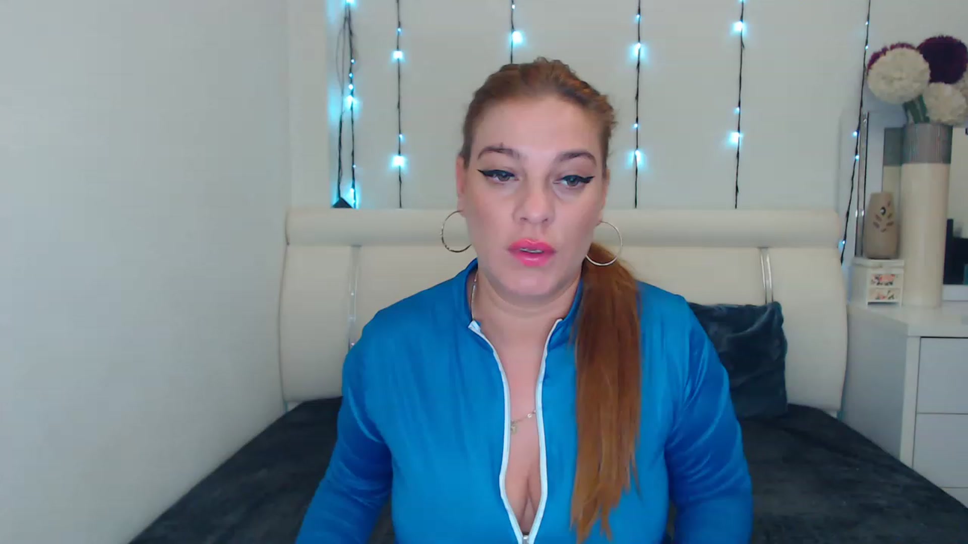 Gallery image thumbnail from MissEva0's myfreecams stream on, 12/31/2022, 13:18 image 14 of 20