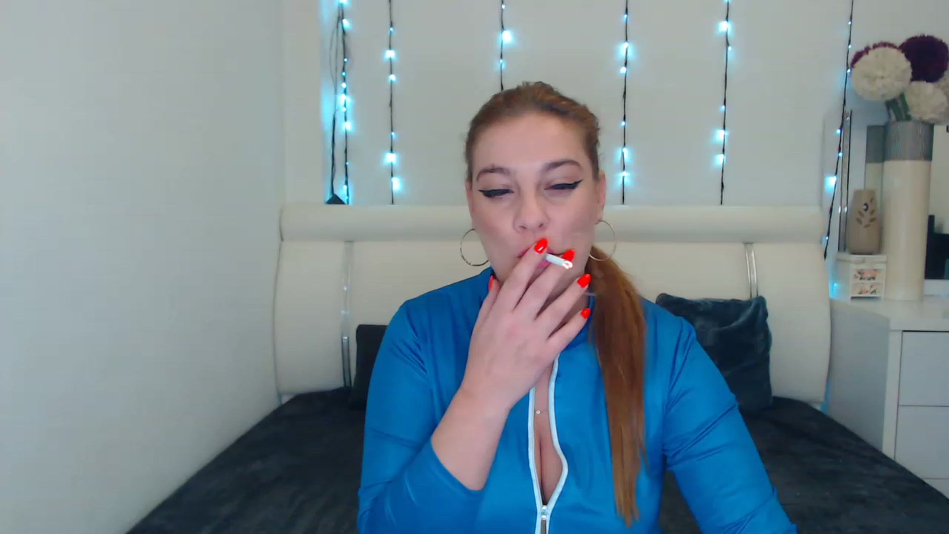 Gallery image thumbnail from MissEva0's myfreecams stream on, 12/31/2022, 13:18 image 12 of 20
