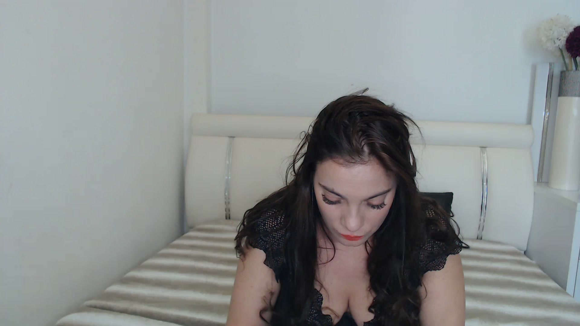 Gallery image thumbnail from MissEva0's myfreecams stream on, 11/26/2023, 11:27 image 15 of 20